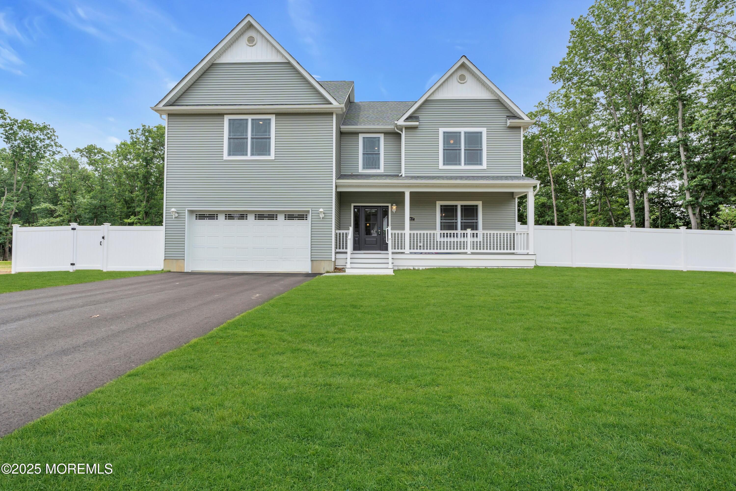 871 Woodbury Drive Image 2