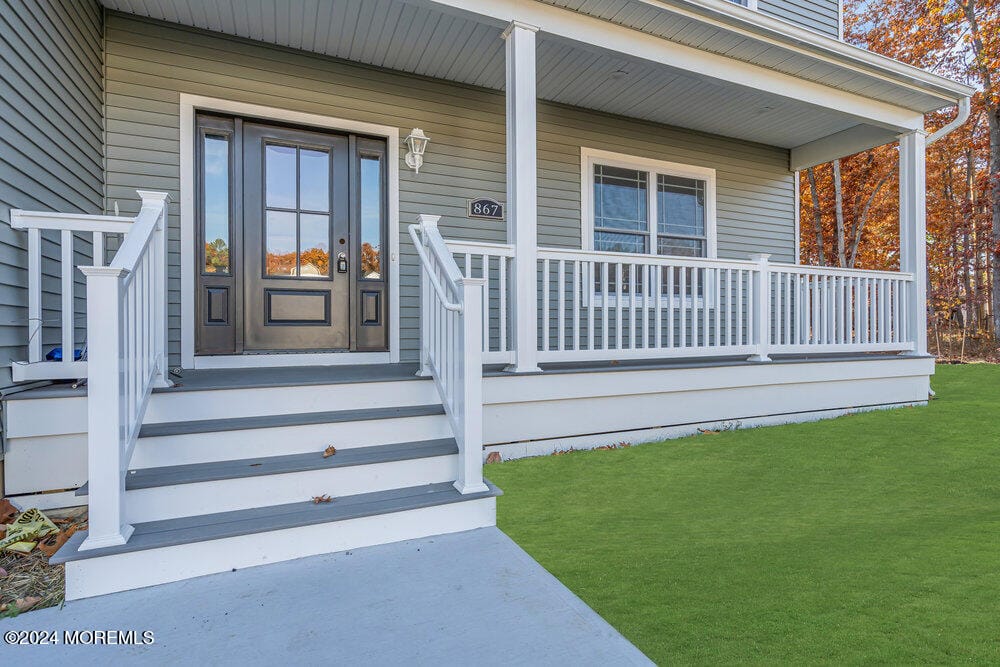 871 Woodbury Drive Image 5