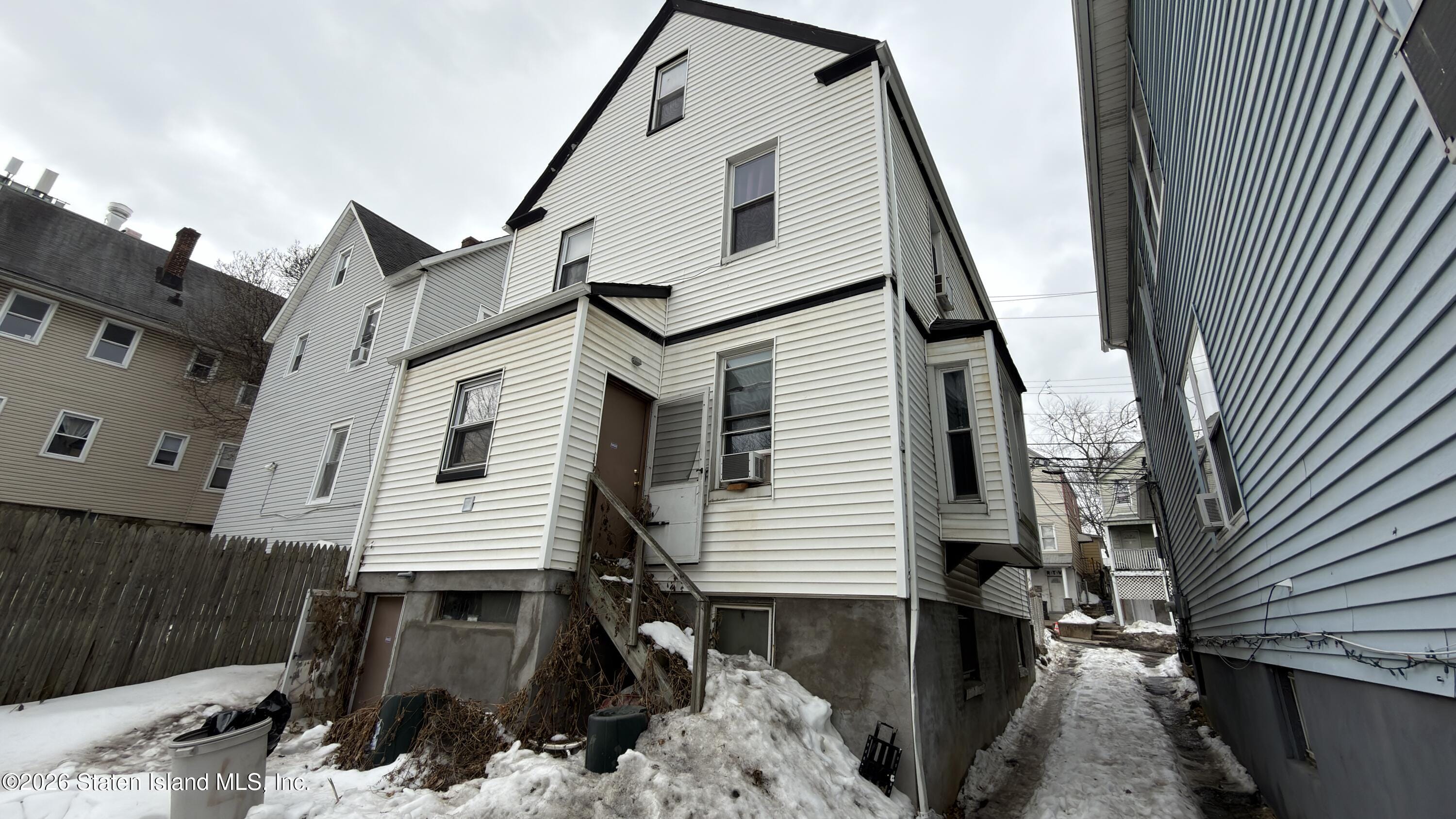 40 Castleton Avenue Image 3