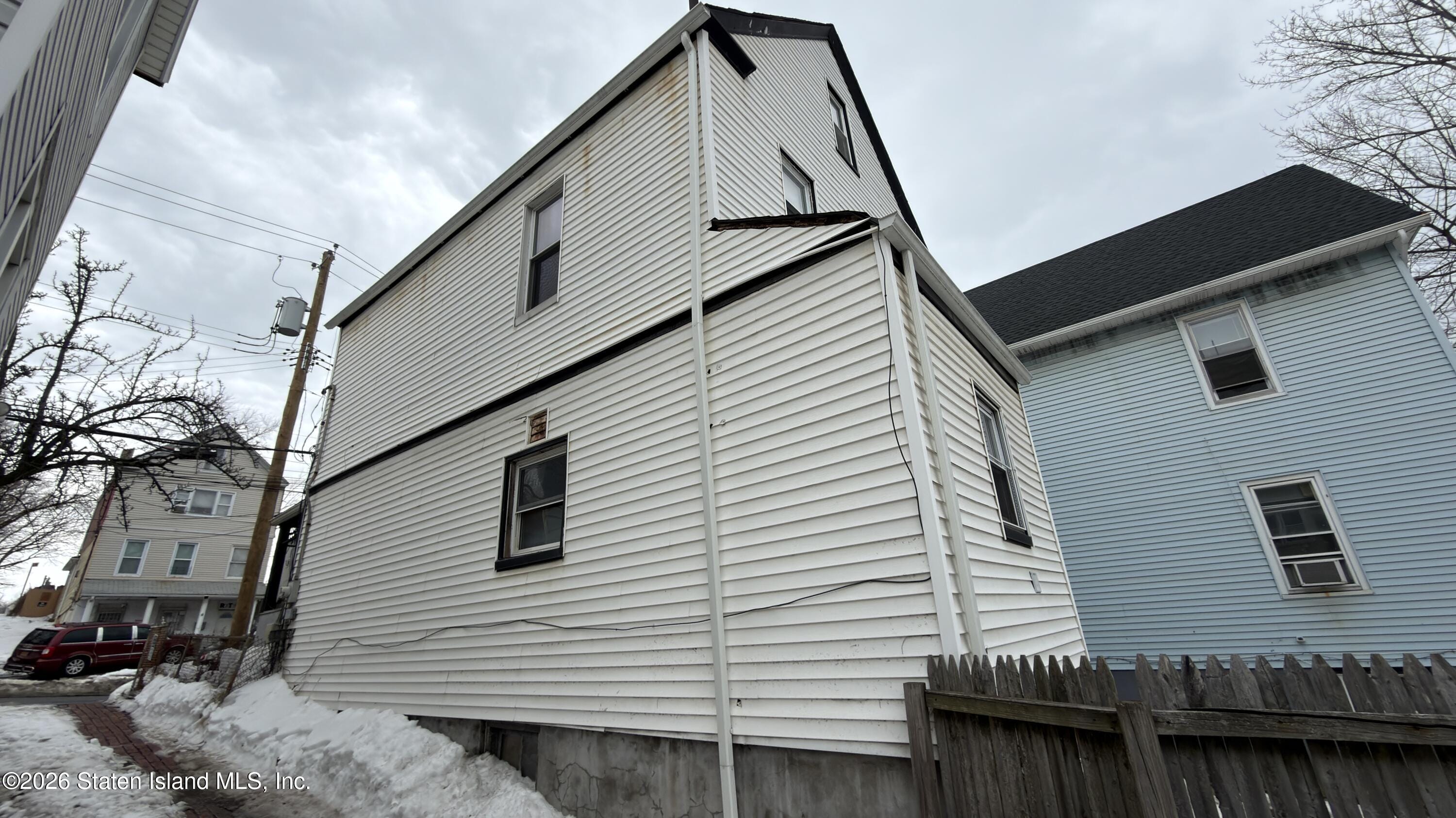 40 Castleton Avenue Image 2