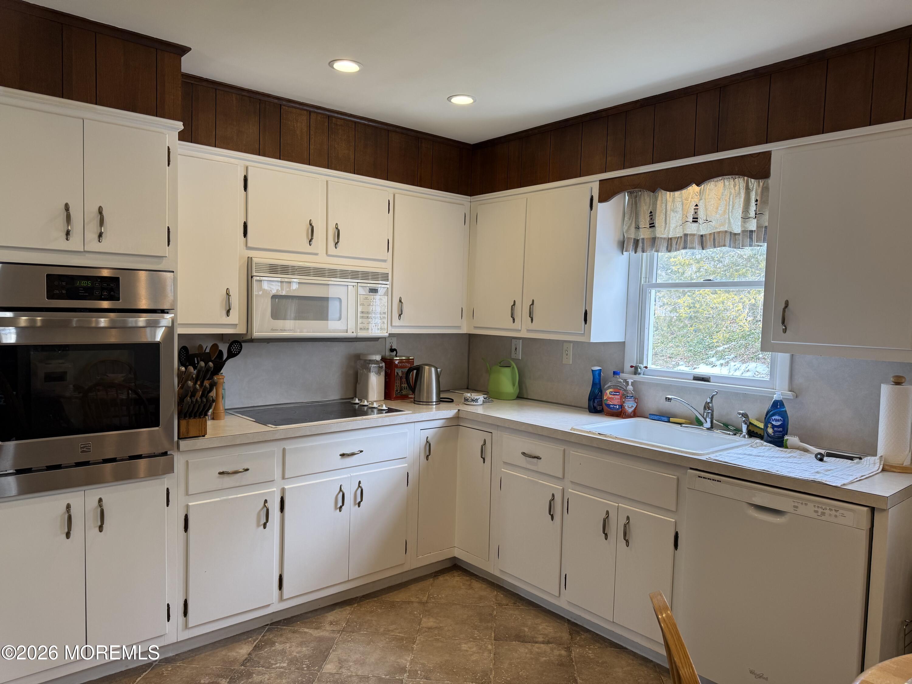 109 Elm Drive Image 5