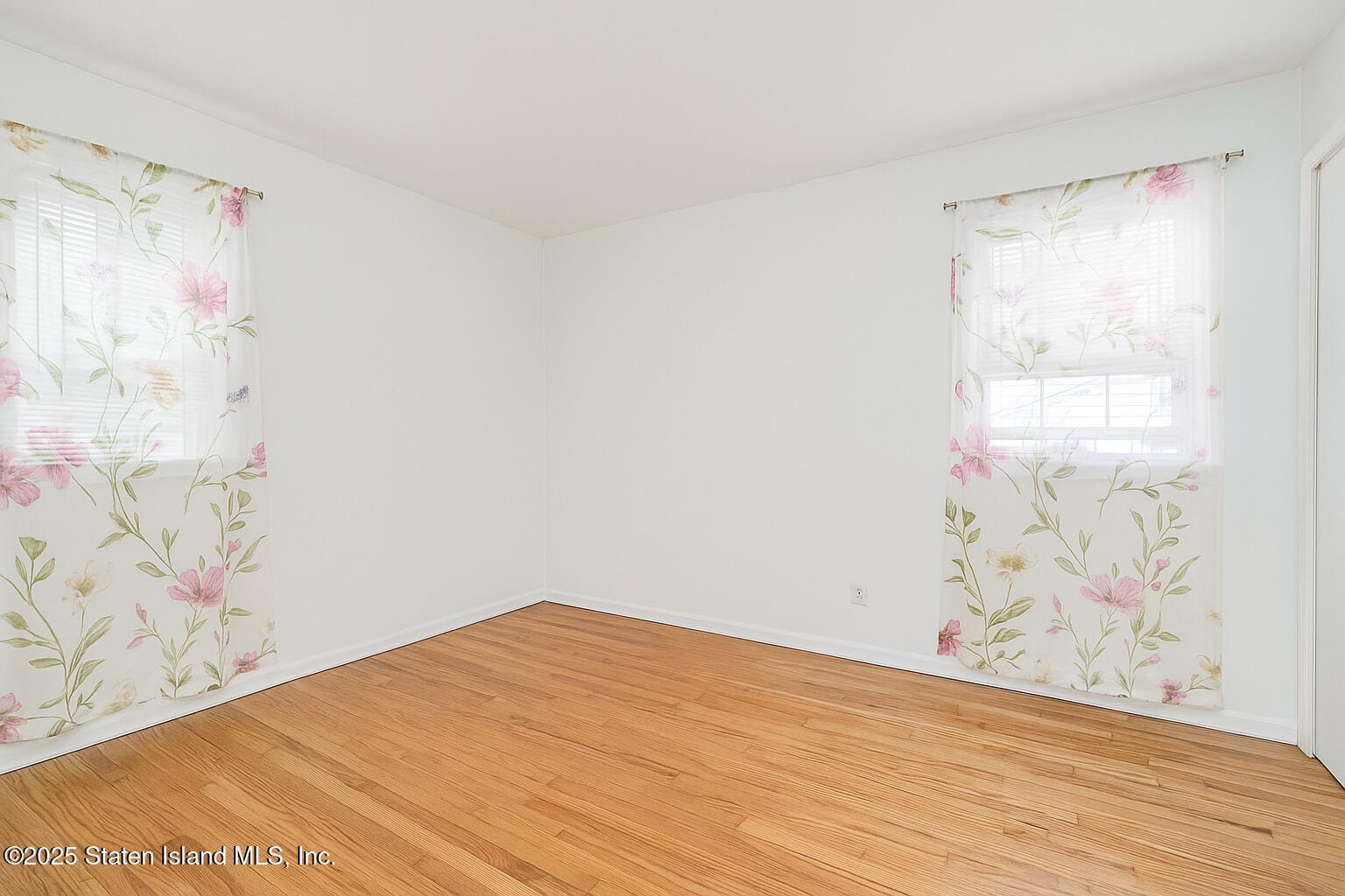 124 Van Cortlandt Avenue, Staten Island, NY, 10301 image 13