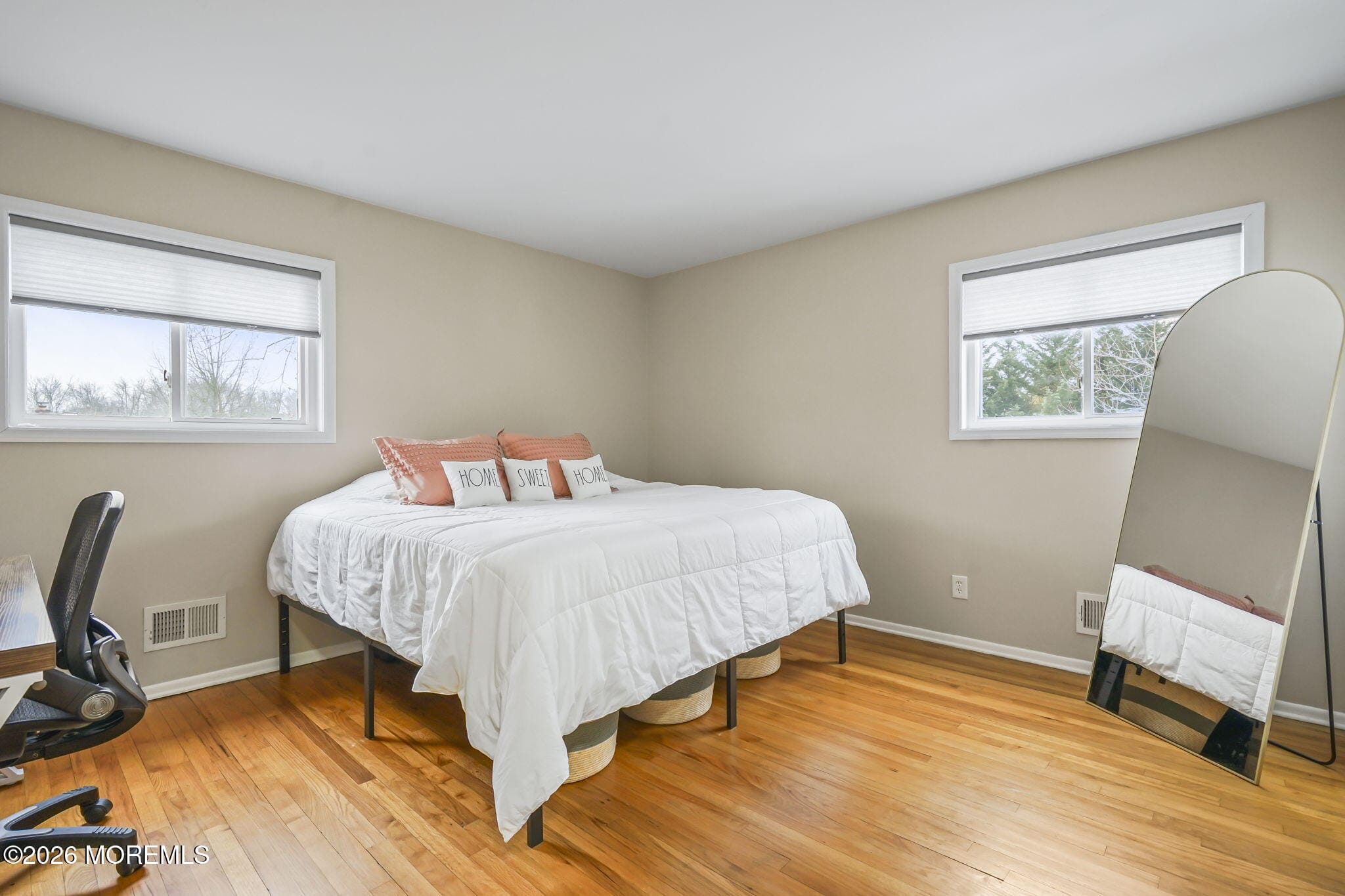 520 East Road, Belford, NJ, 07718 image 17