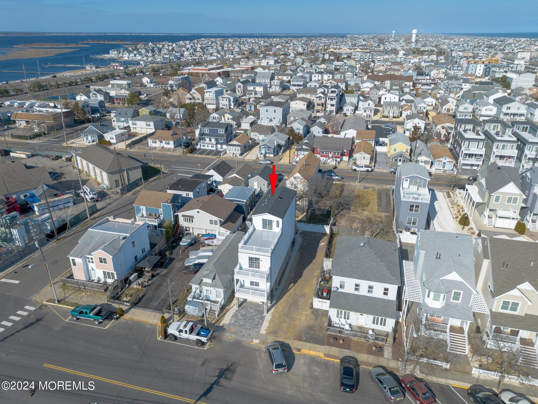 322 Lincoln Avenue Image 5