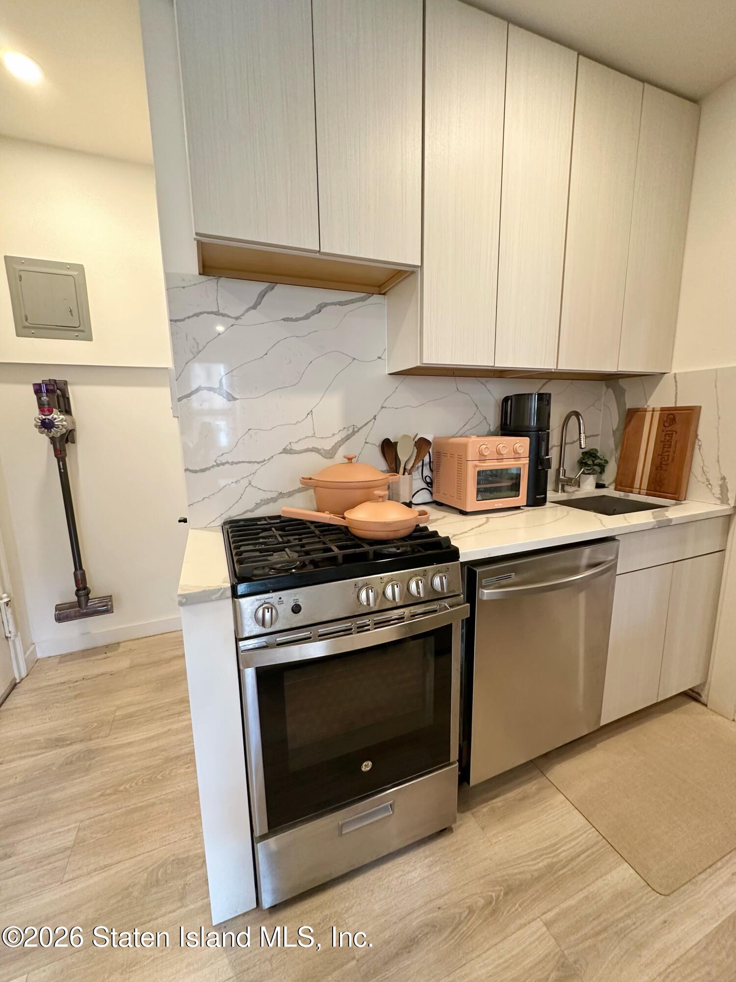 300 8th Avenue 1m, Brooklyn, NY, 11215 image 8