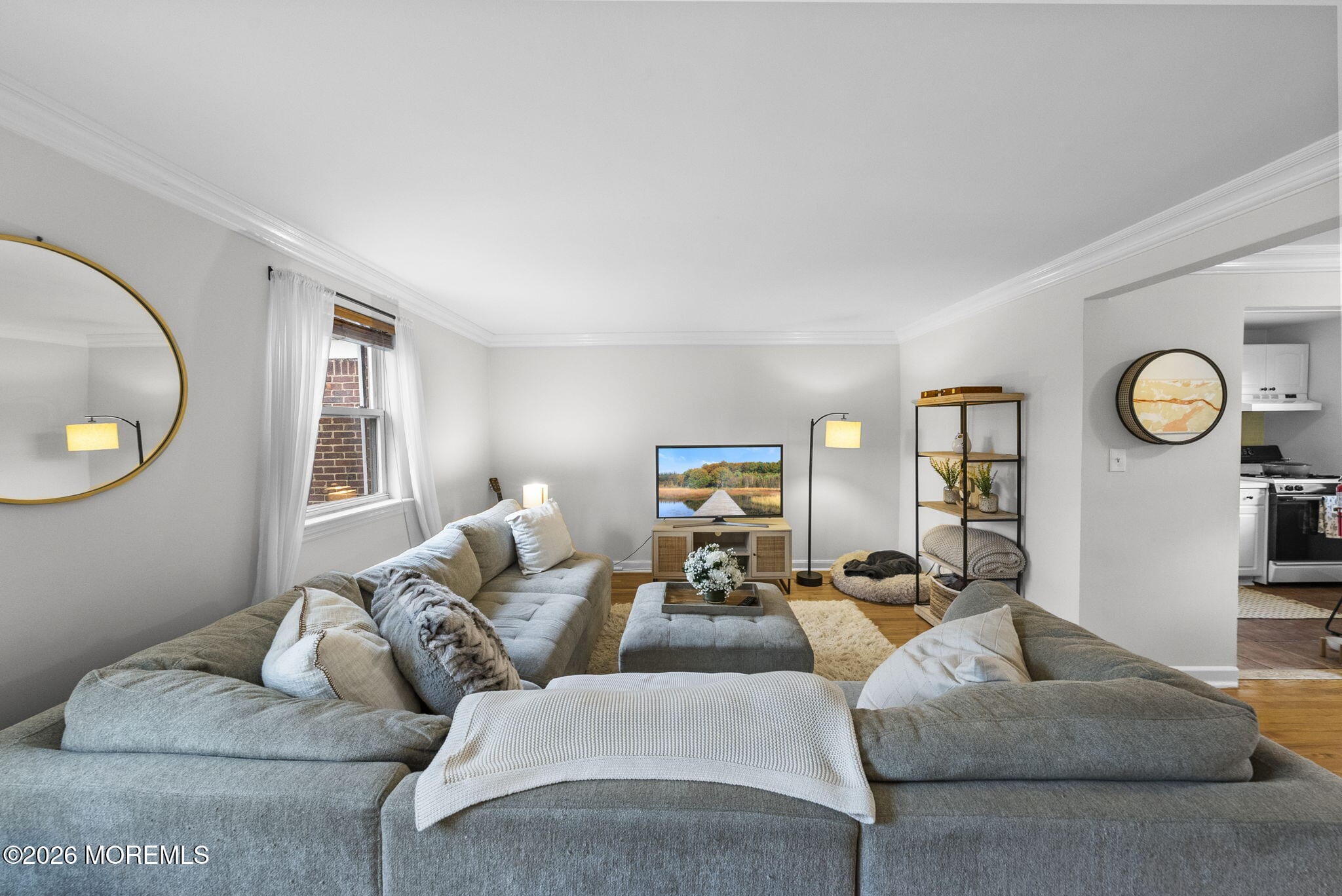 105 Manor Drive 914 Image 4