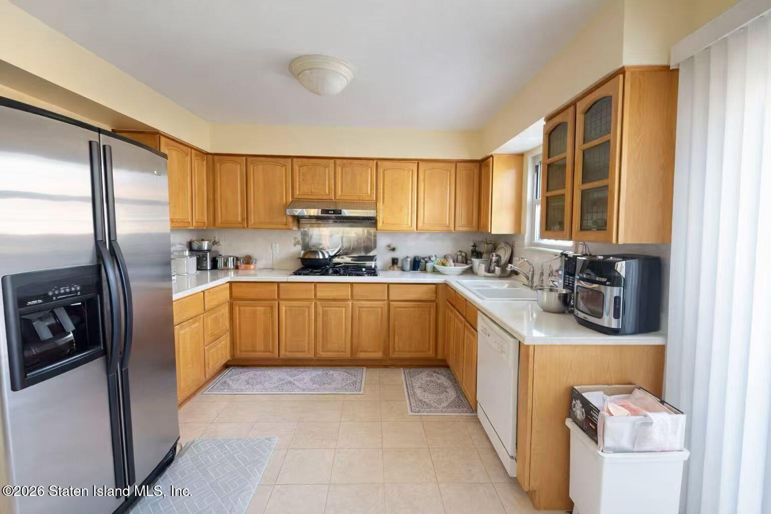 49 Caswell Lane, Staten Island, NY, 10314 image 6