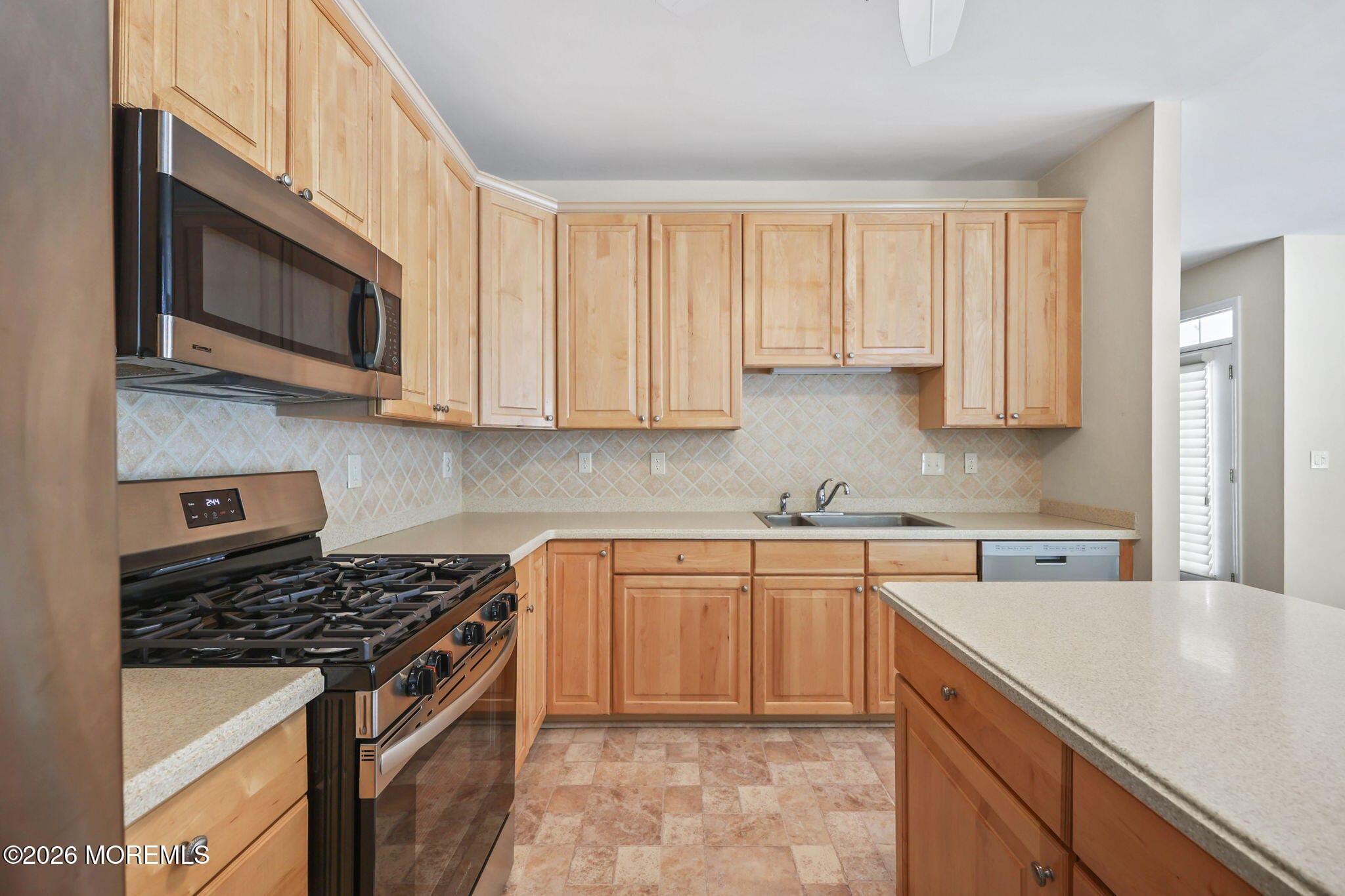 564 St Andrews Place, Manalapan, NJ, 07726 image 12