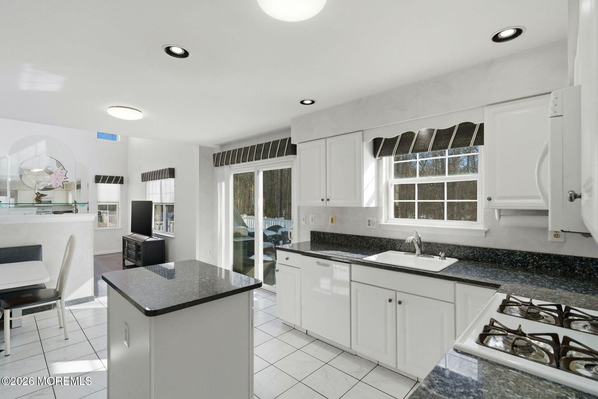 42 Diamond Lane, Howell, NJ, 07731 image 12