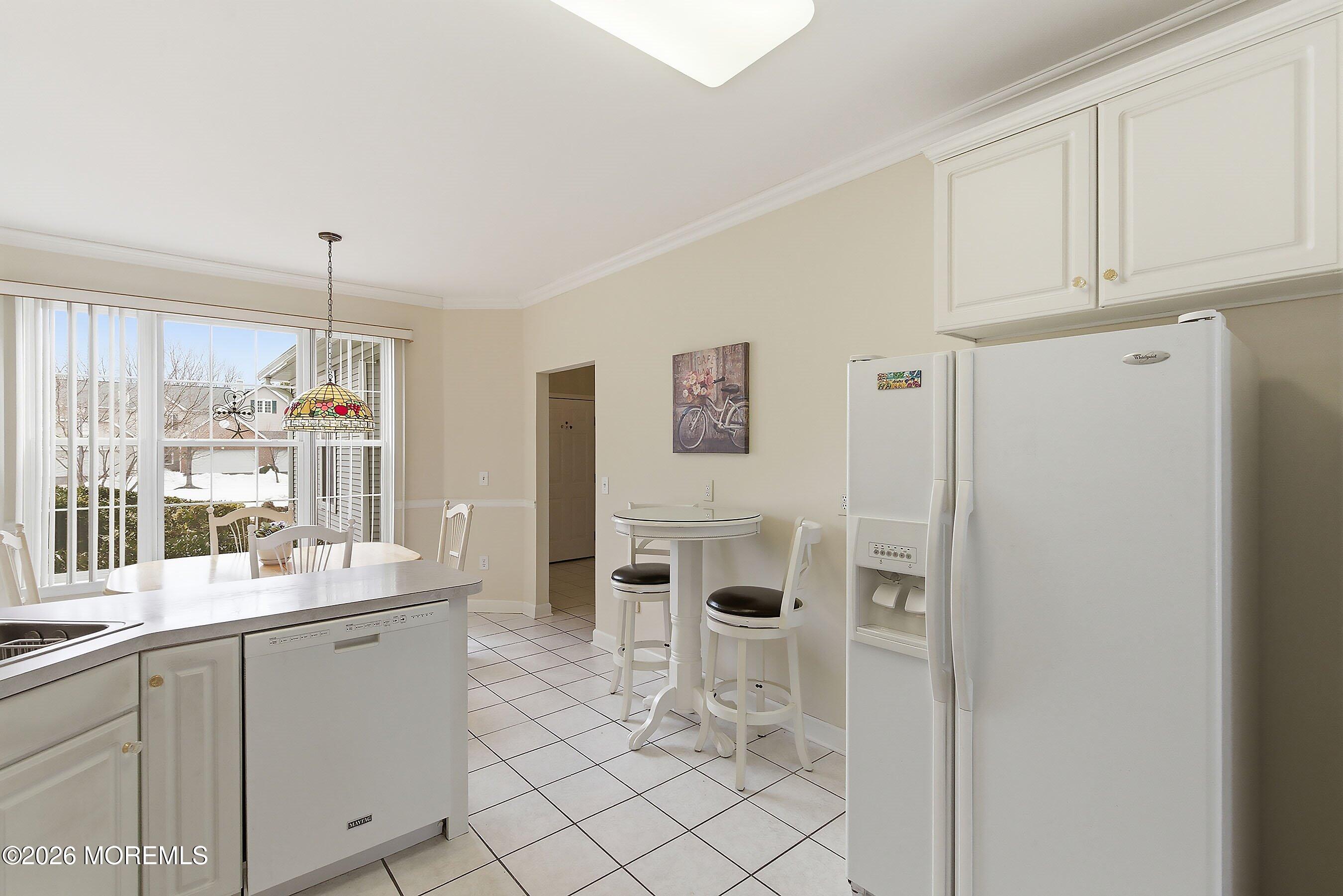 2409 Robin Way Image 5