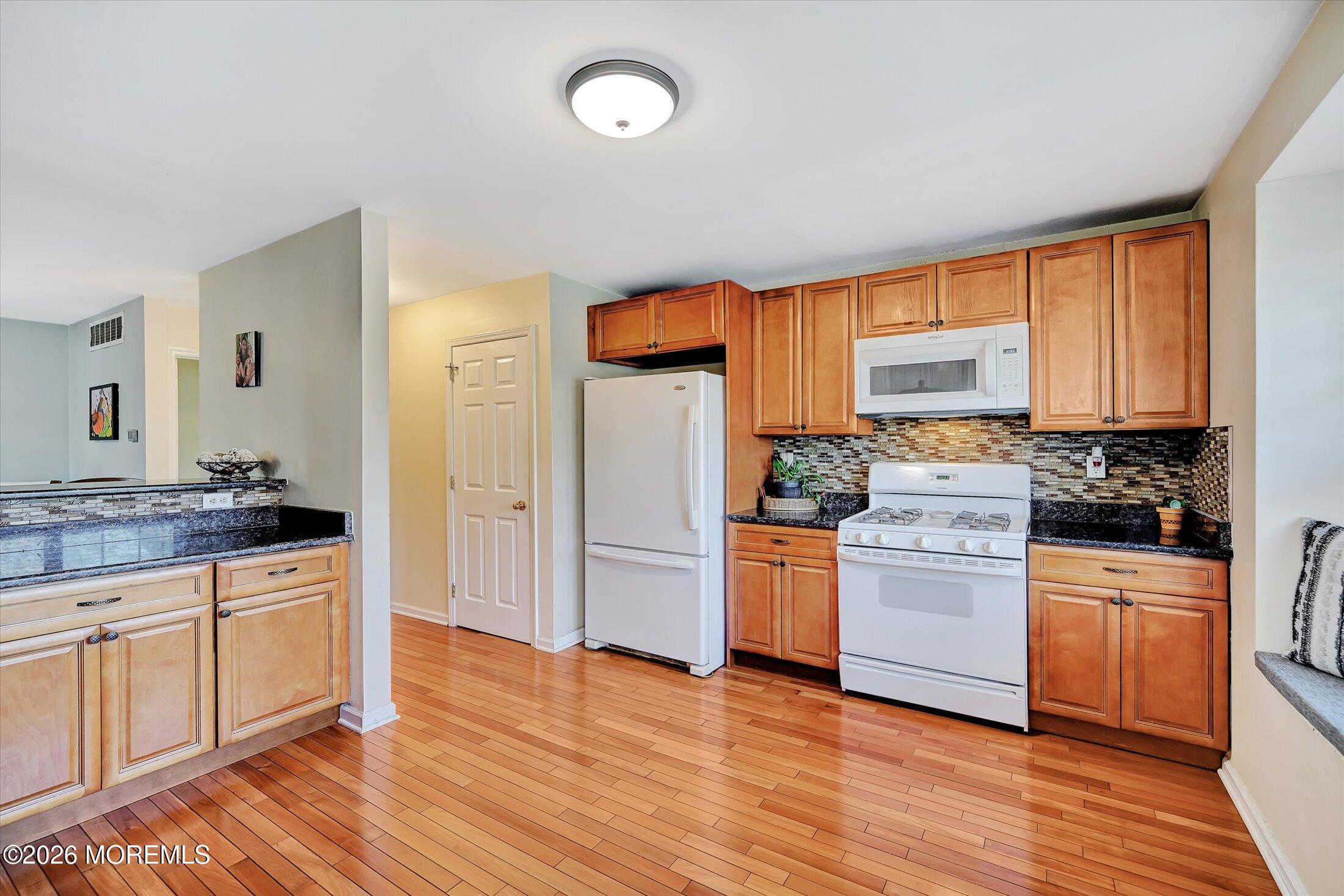 2902 Kapalua Court, Freehold, NJ, 07728 image 13