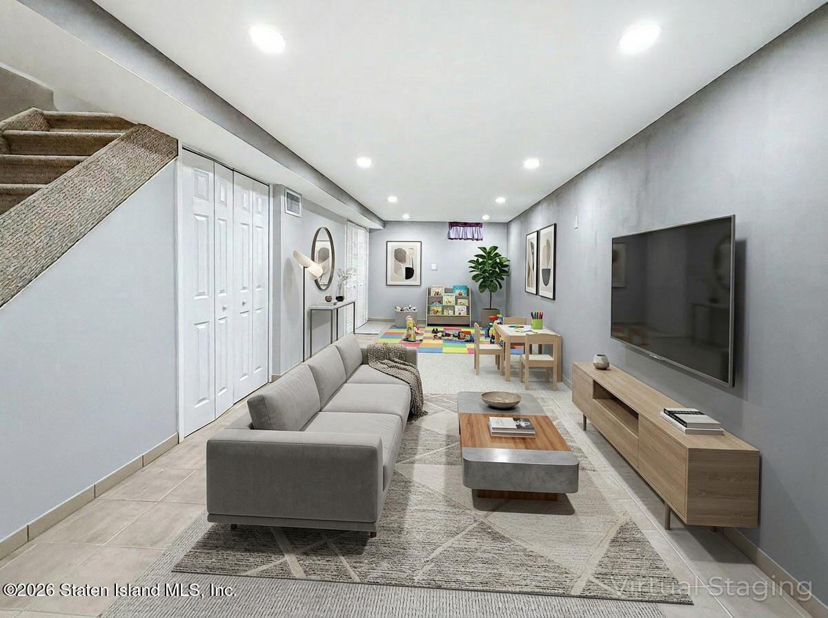 16 Deborah Loop, Staten Island, NY, 10312 image 17