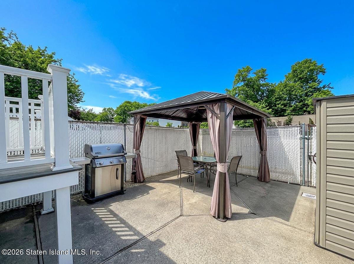 16 Deborah Loop, Staten Island, NY, 10312 image 22