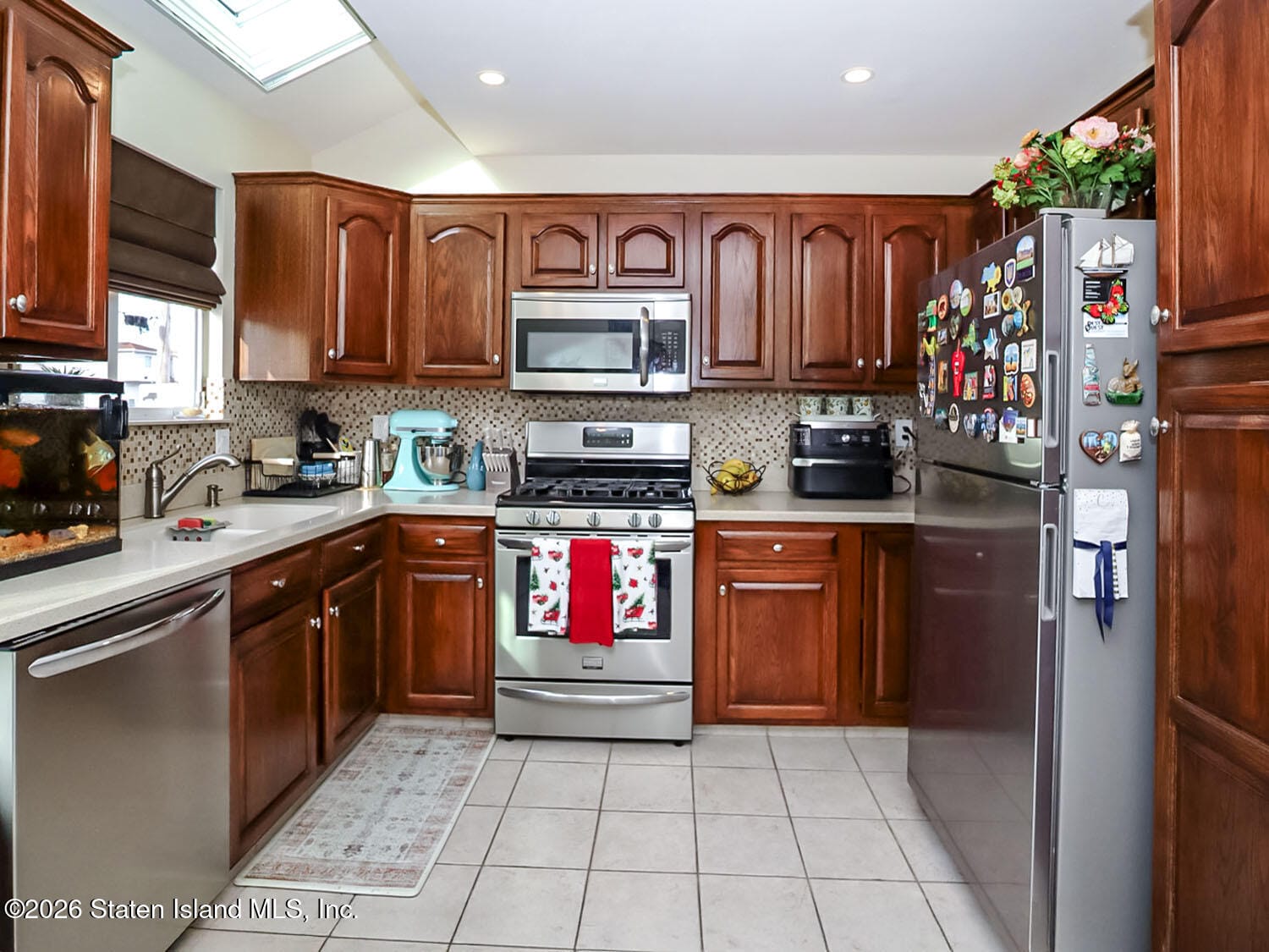 16 Deborah Loop, Staten Island, NY, 10312 image 7