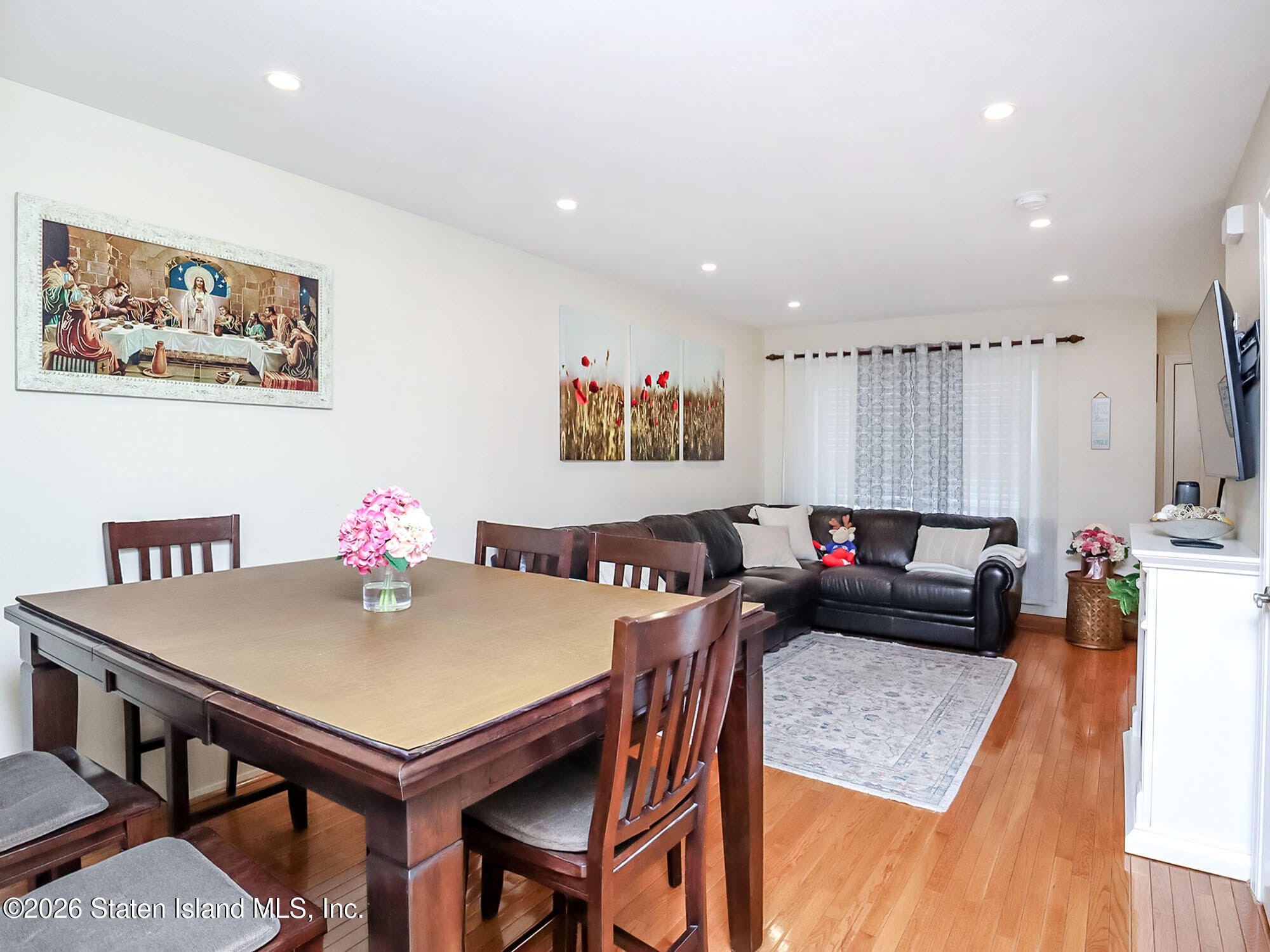 16 Deborah Loop Image 3