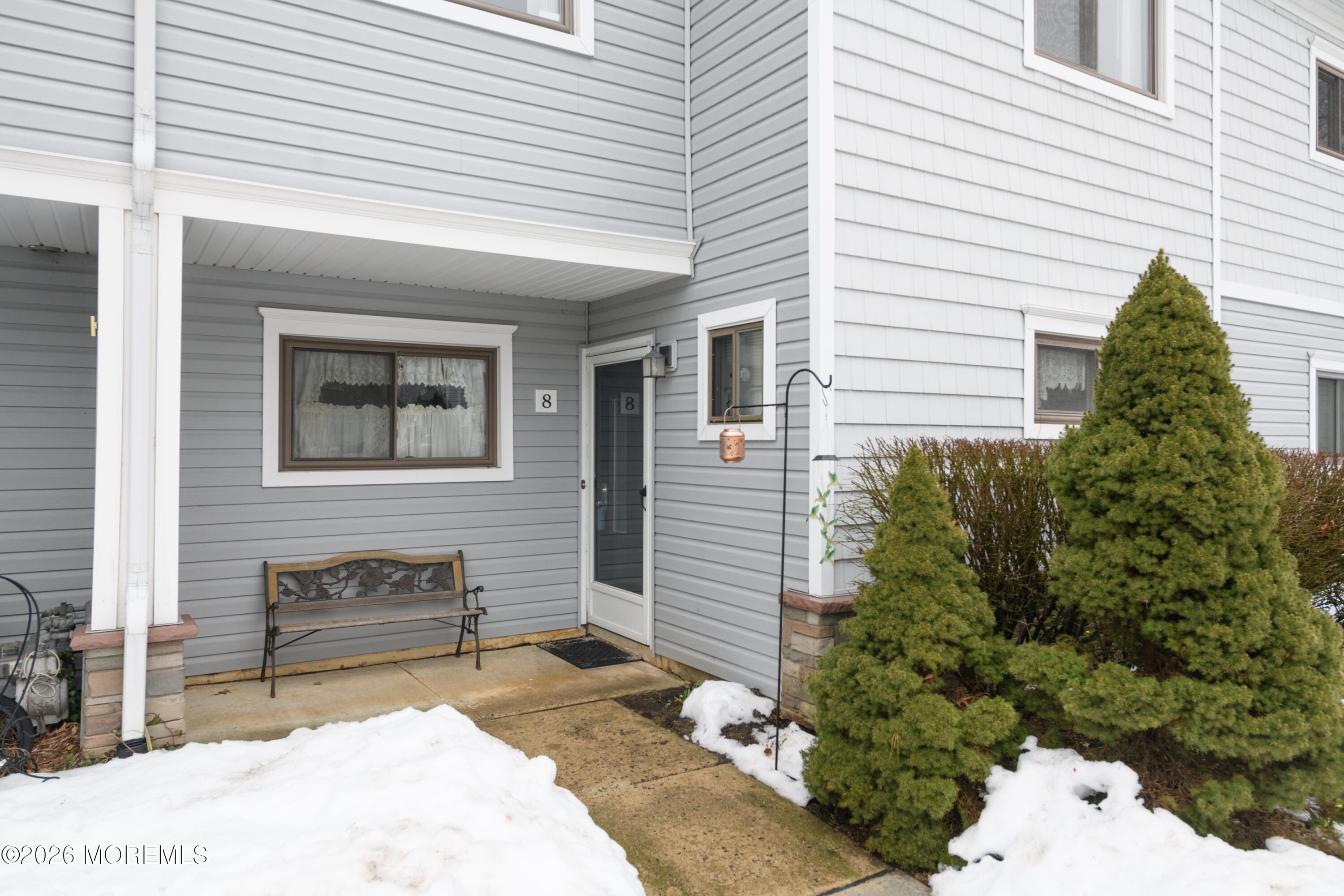 8 Beverly Court Image 4