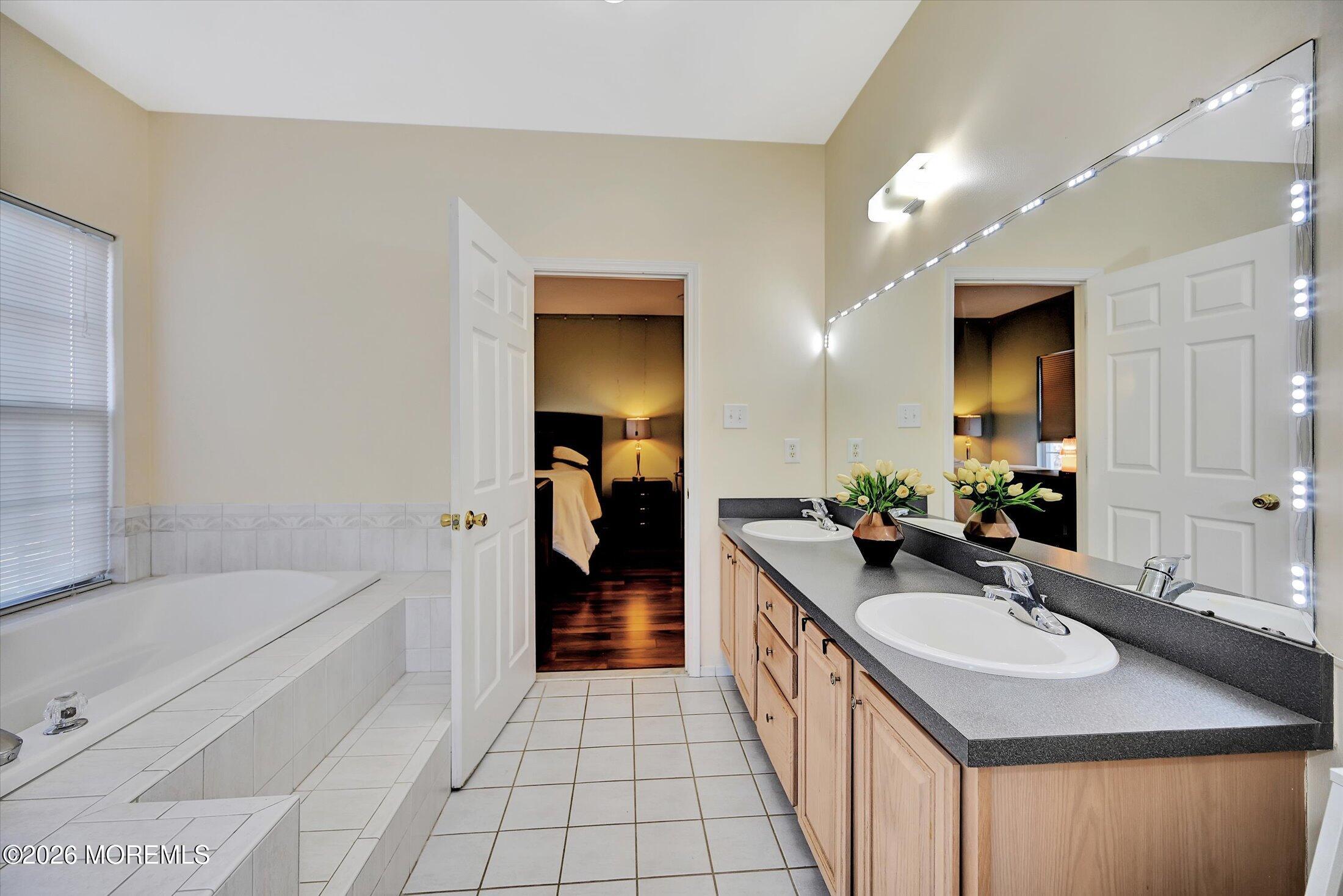 2902 Kapalua Court, Freehold, NJ, 07728 image 21