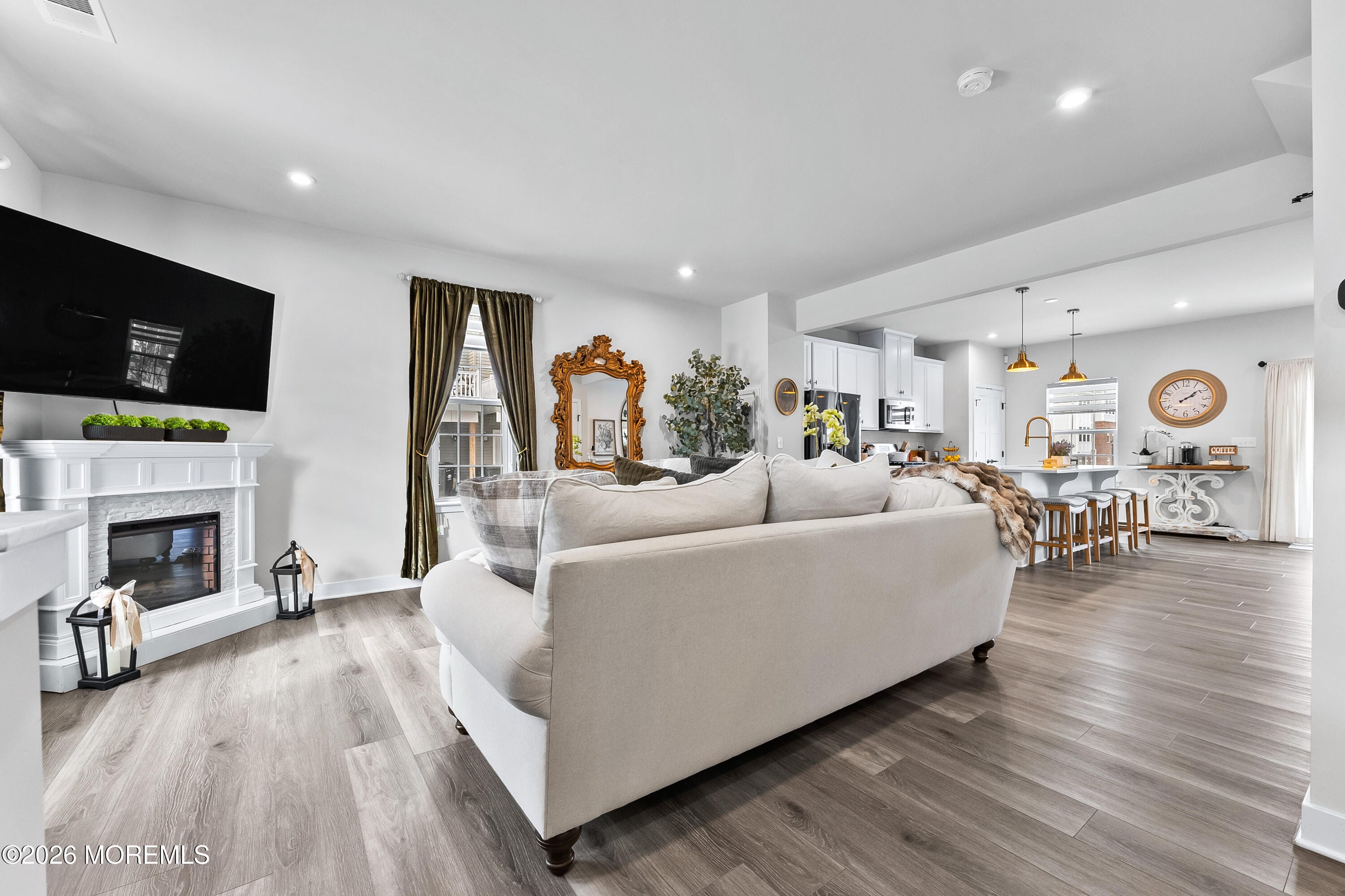 62 American Way Image 5