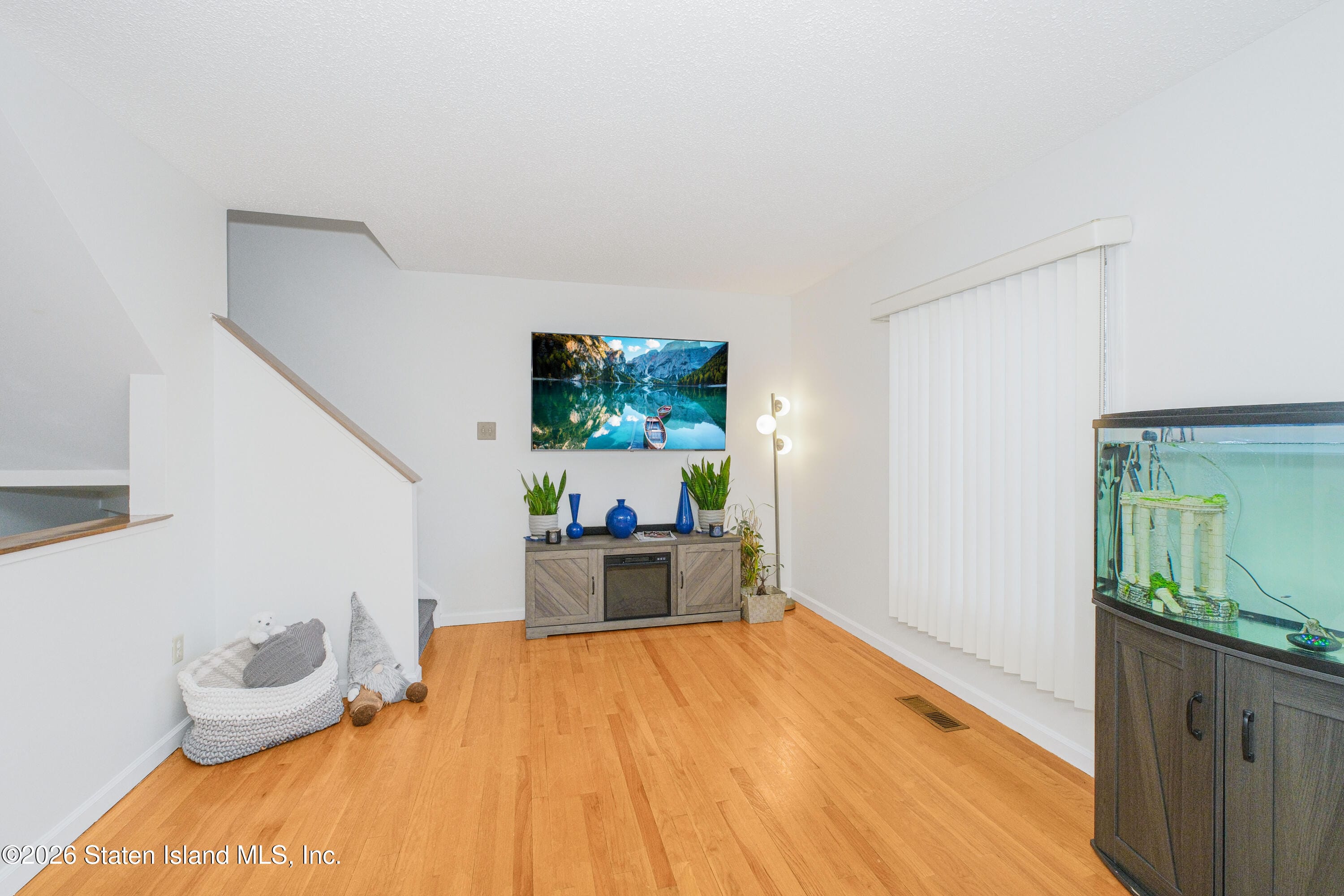 128 Emily Lane, Staten Island, NY, 10312 image 8