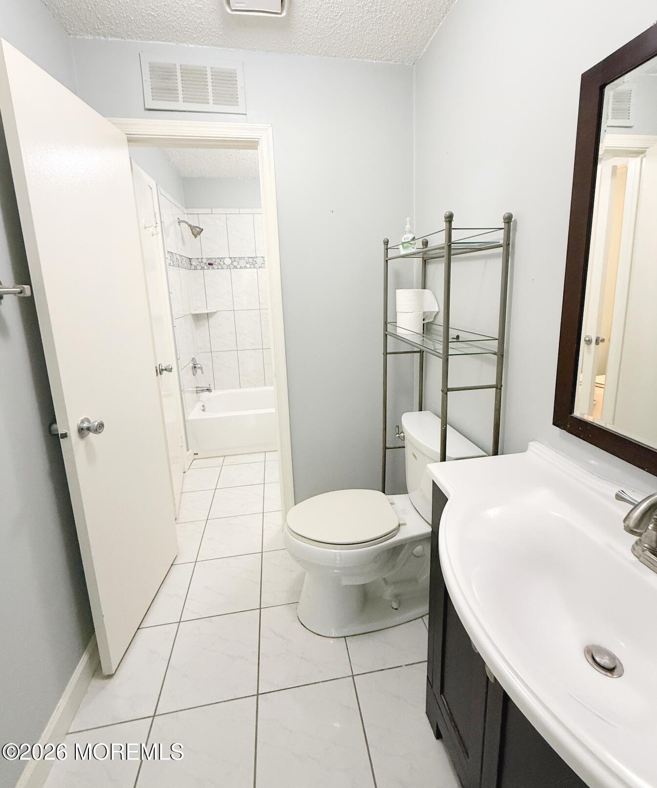 133 Frontier Way Image 4