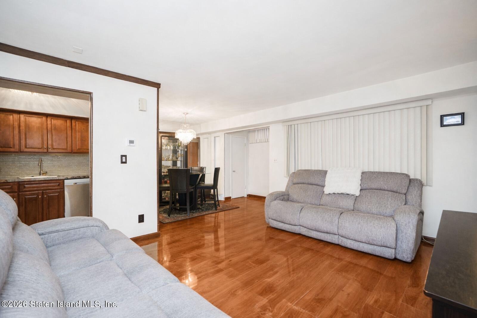 1212 Richmond Avenue Image 4