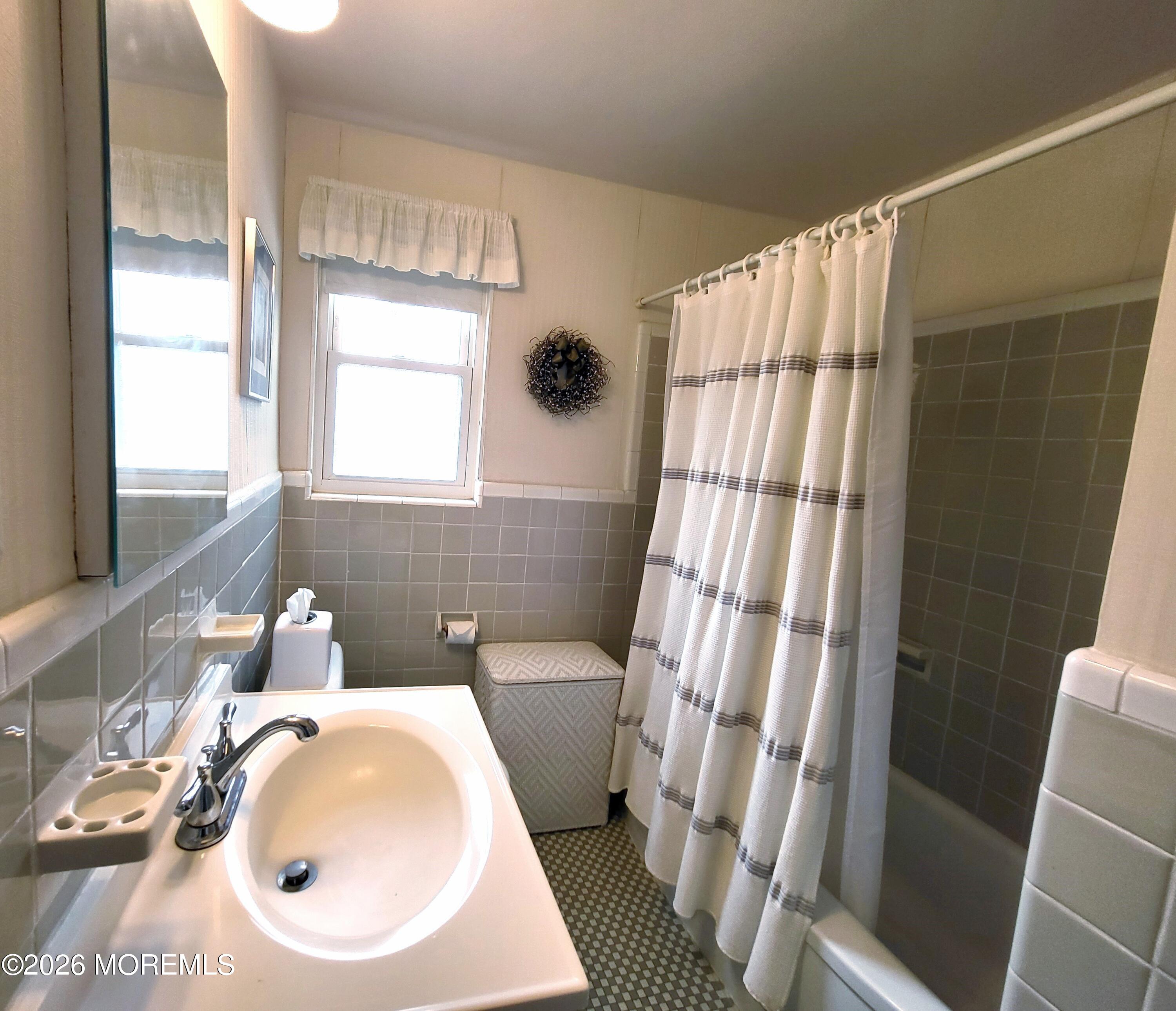 152 Manor Drive 1408, Red Bank, NJ, 07701 image 14