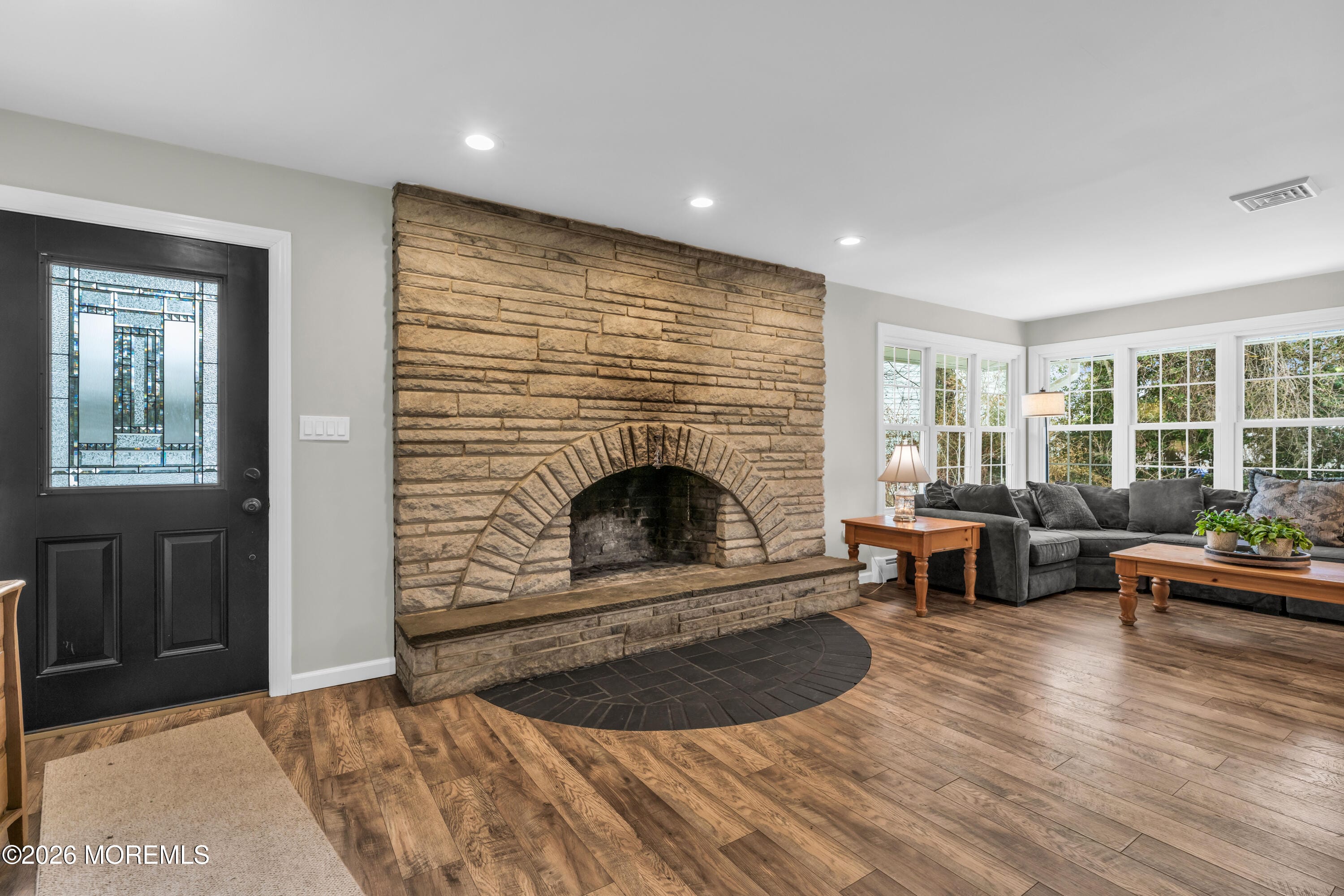 301 Florida Court Image 4