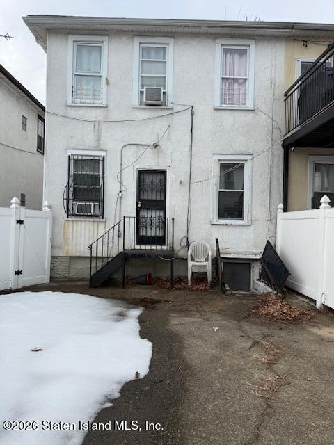 2529 E 22nd Street Image 4