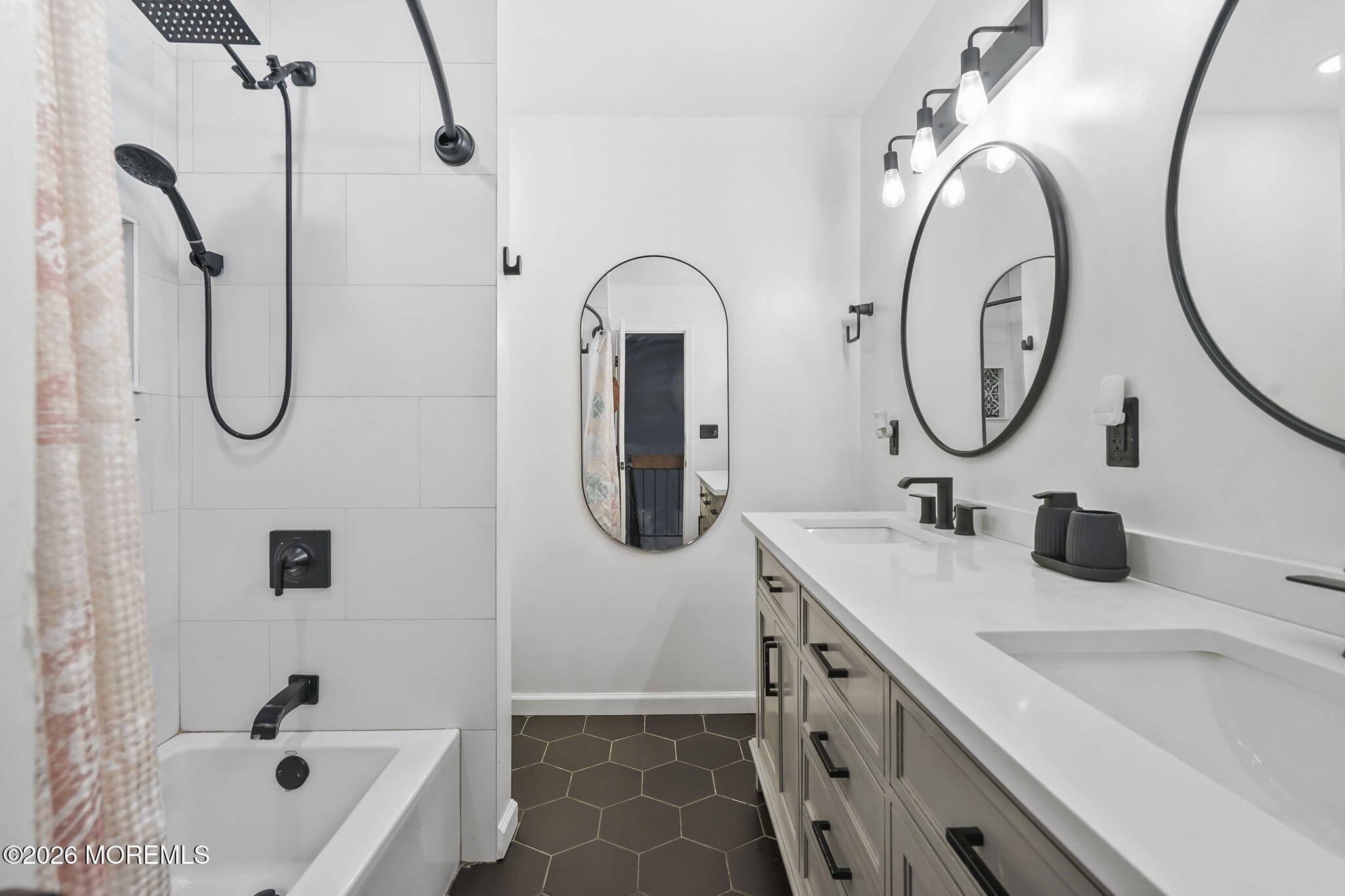 424 Tall Oak Lane, Hillsborough, NJ, 08844 image 18