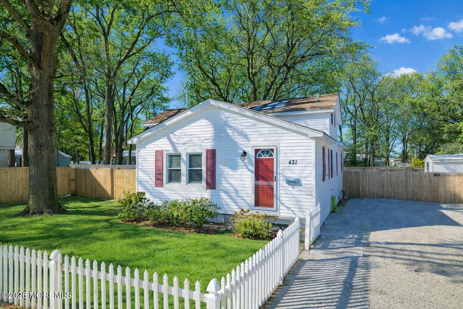 431 S Laurel Avenue Image 3