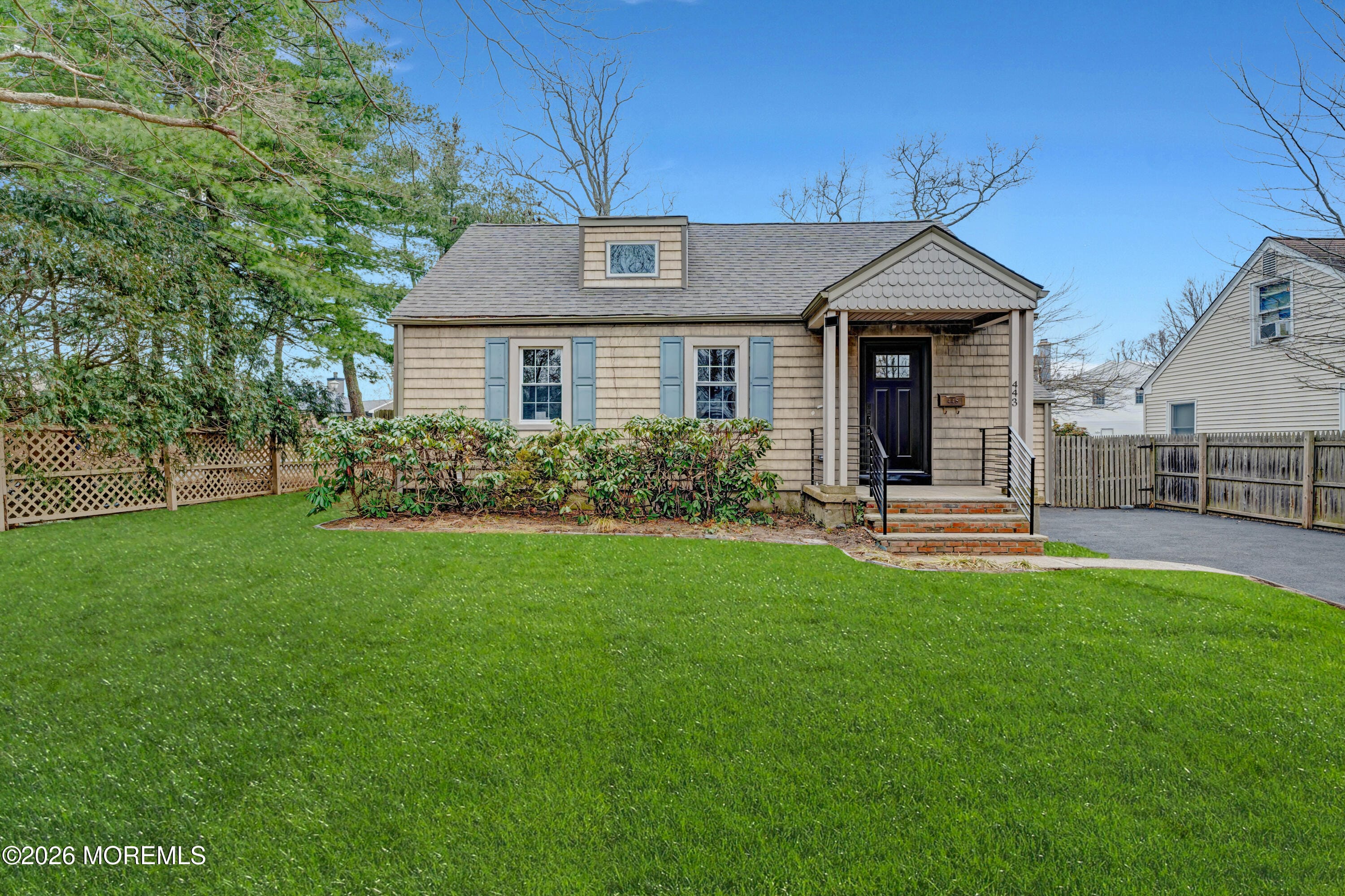 443 Harnell Avenue Image 2