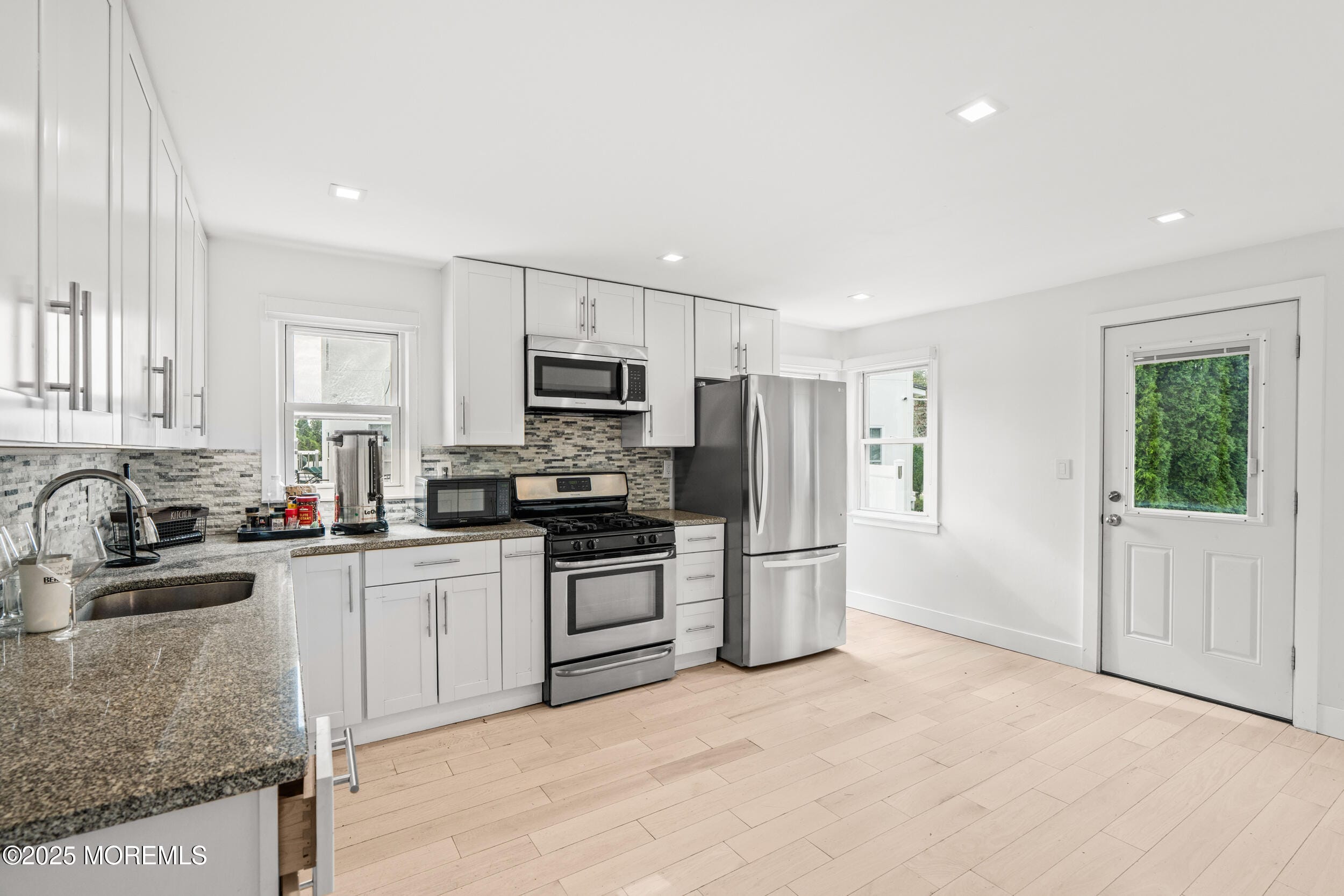 869 Norwood Avenue Image 5