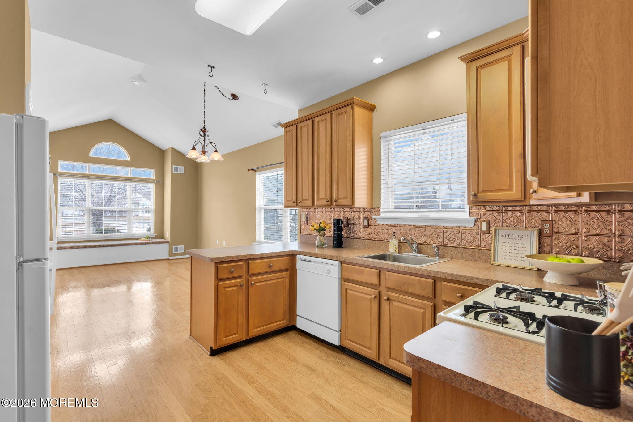 2 Chambord Court Image 4