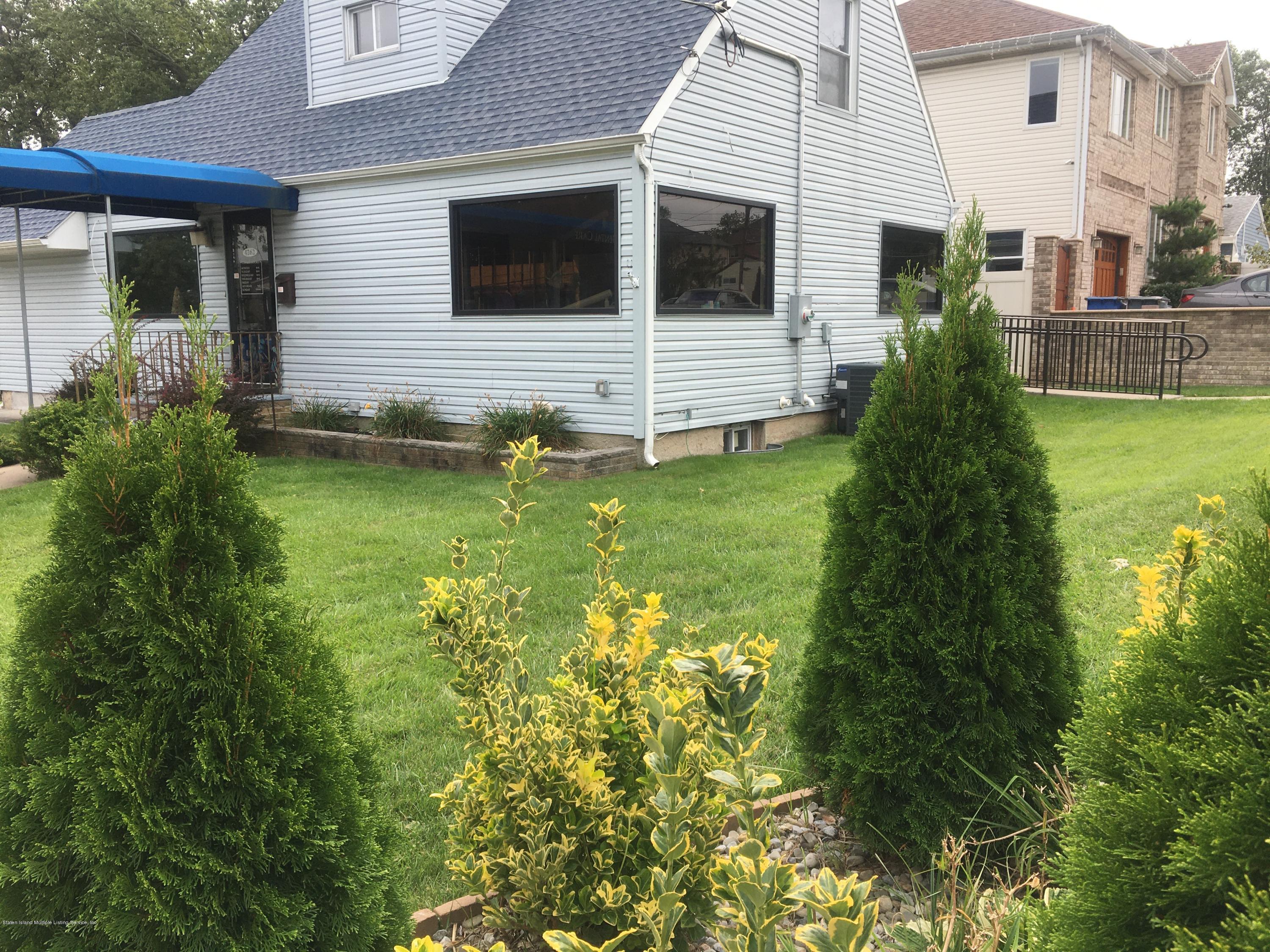 4262 Richmond Avenue Image 4