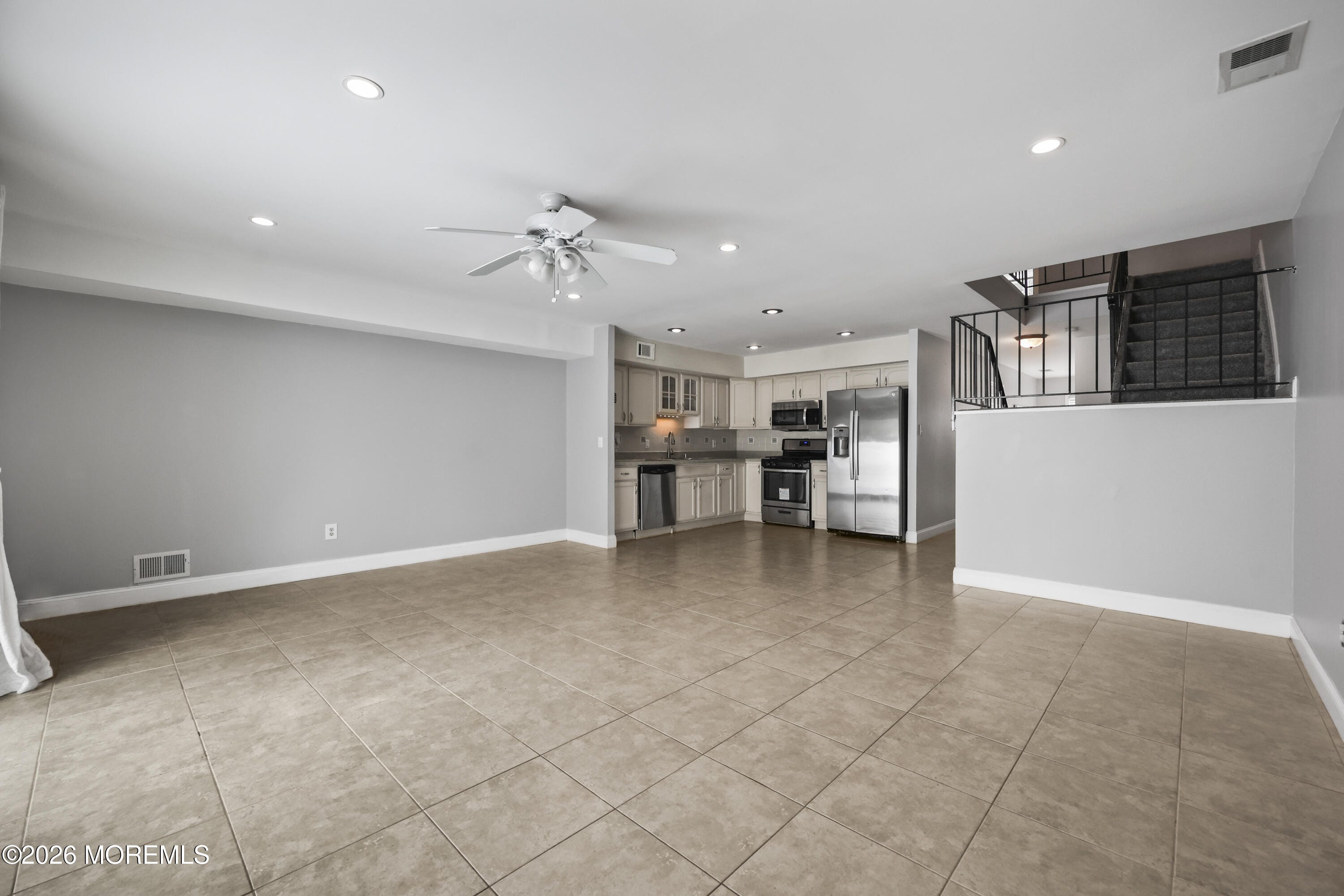 615 Randall Way Image 3