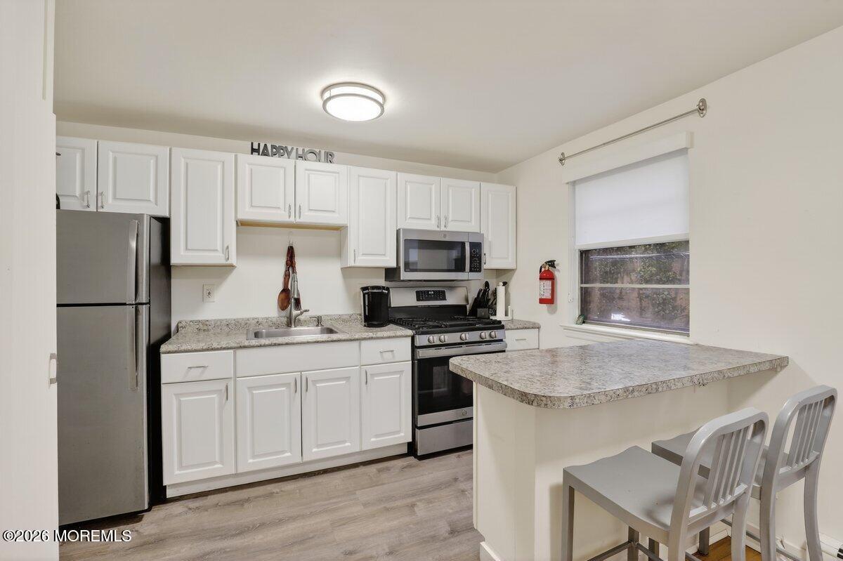 98 Manor Drive 907, Red Bank, NJ, 07701 image 11