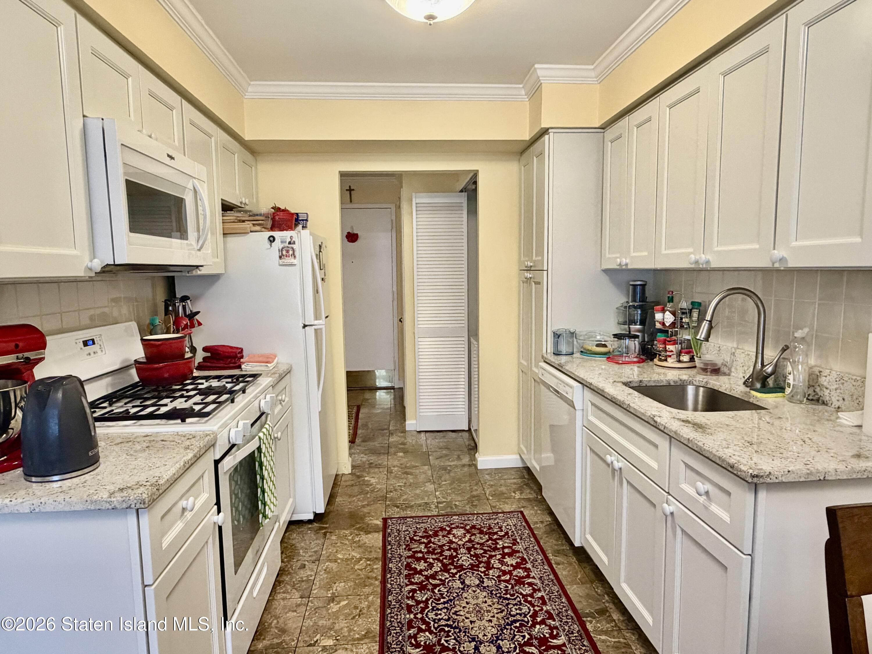 95 Essex Drive 3h, Staten Island, NY, 10314 image 8