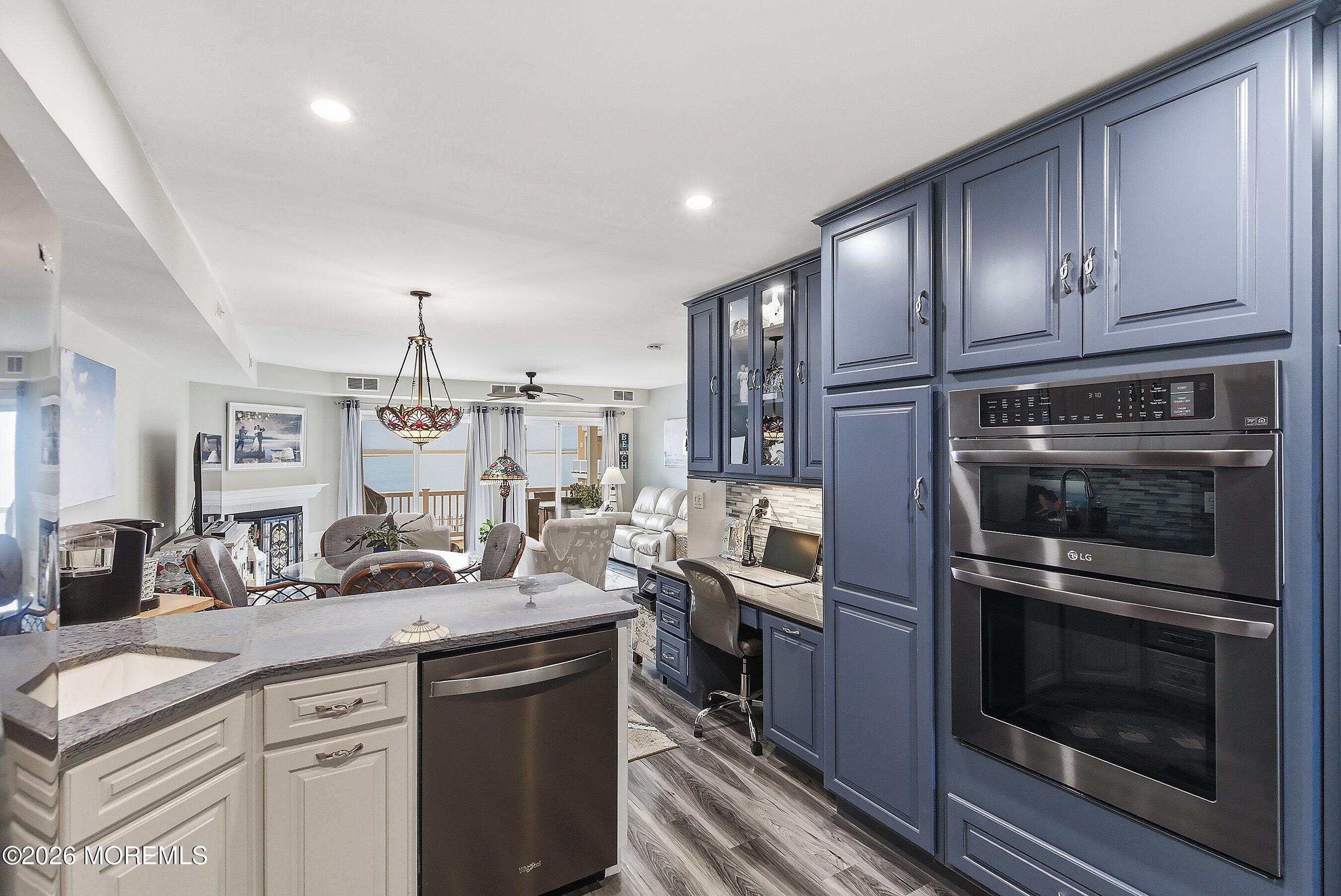 401 Bay Shore Drive 8B Image 4