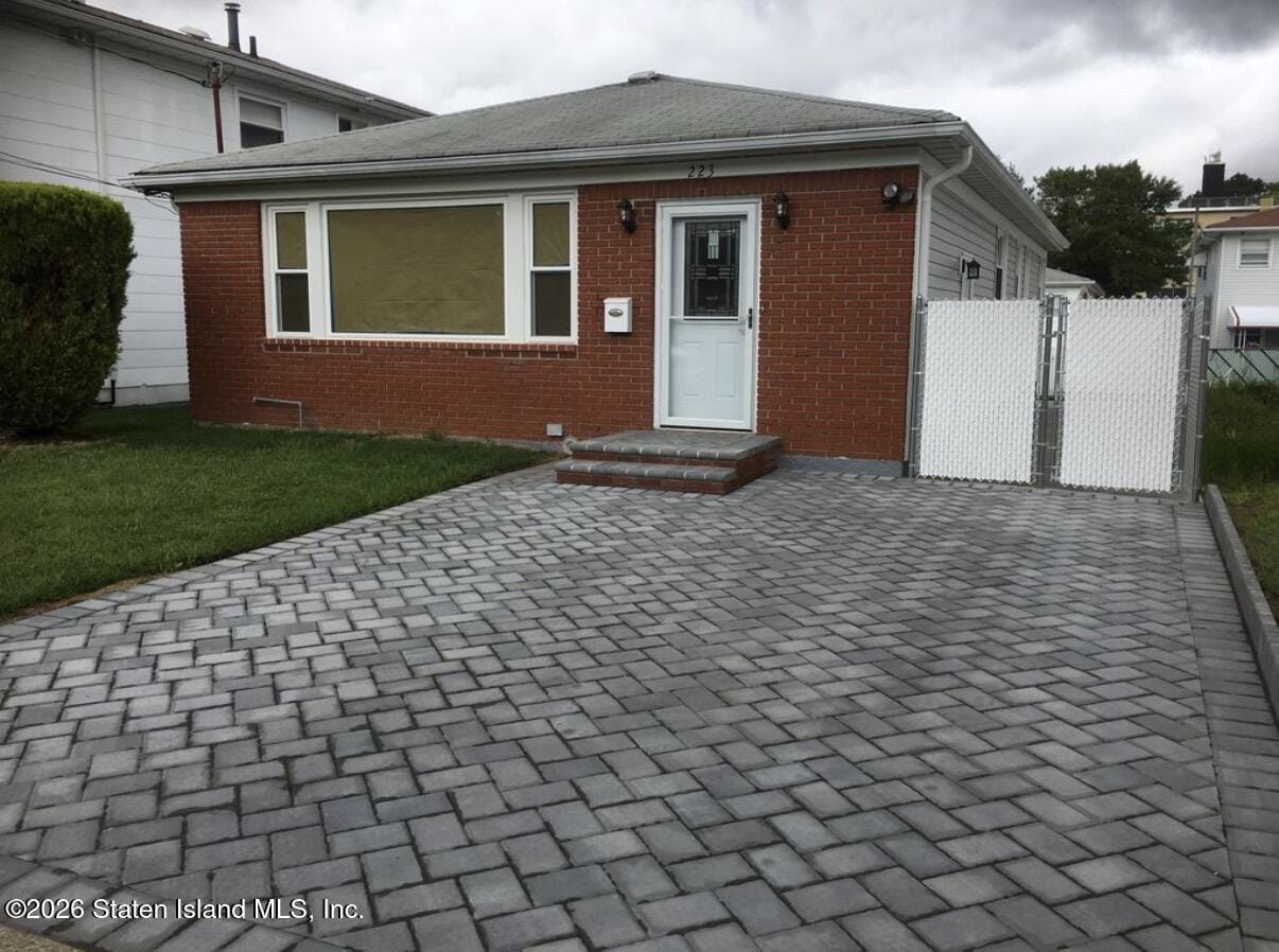 223 Park Street, Staten Island, NY, 10306