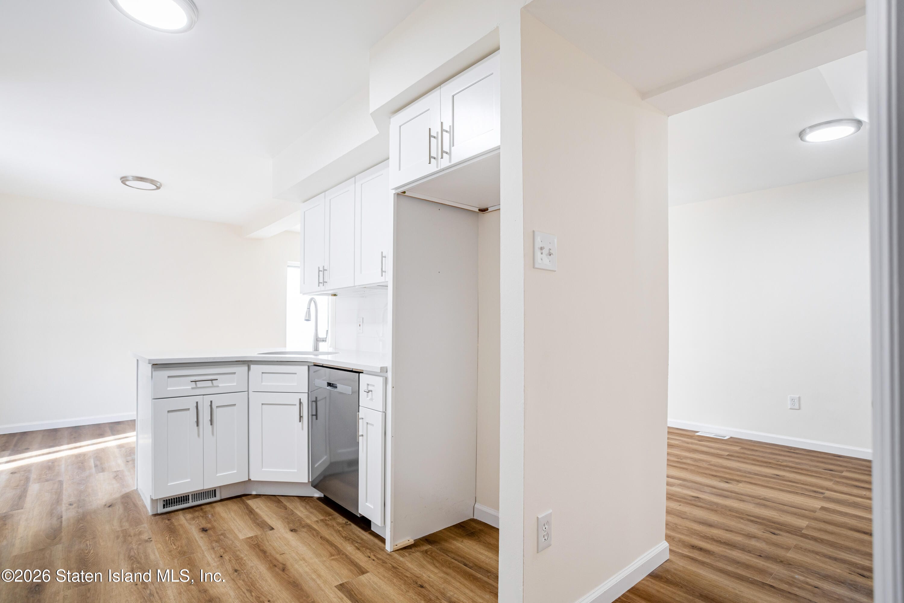 491 Ilyssa Way, Staten Island, NY, 10312 image 7