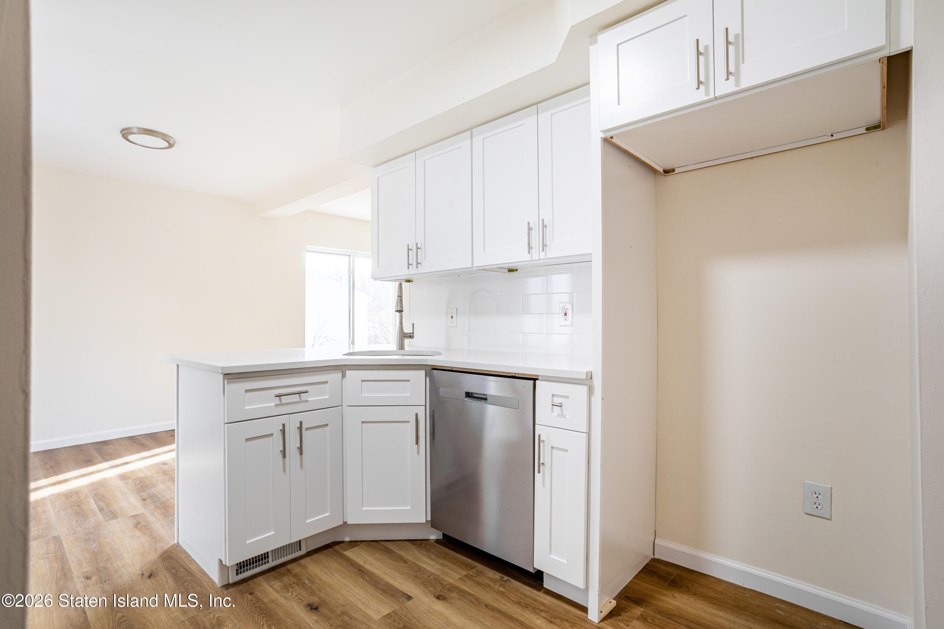 491 Ilyssa Way, Staten Island, NY, 10312 image 8