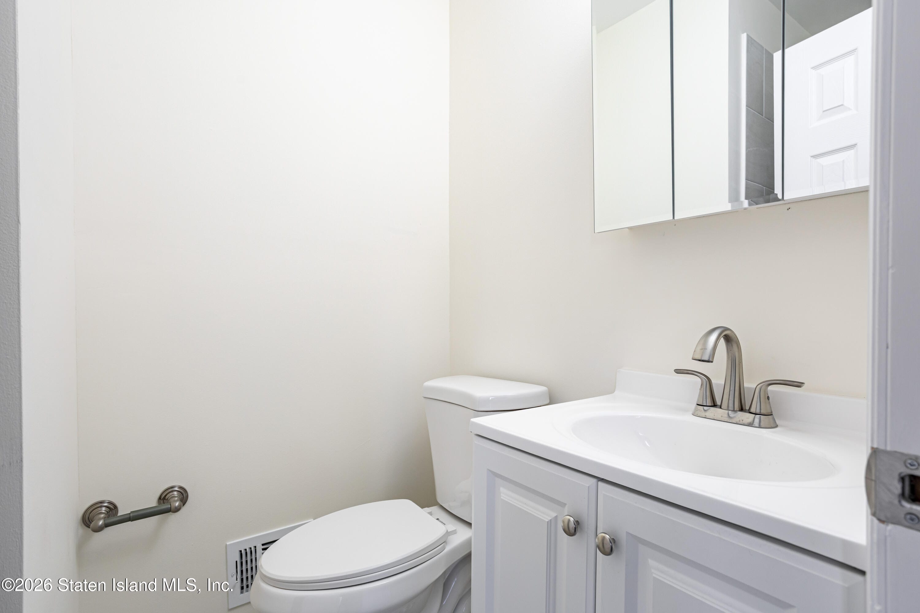 491 Ilyssa Way, Staten Island, NY, 10312 image 24