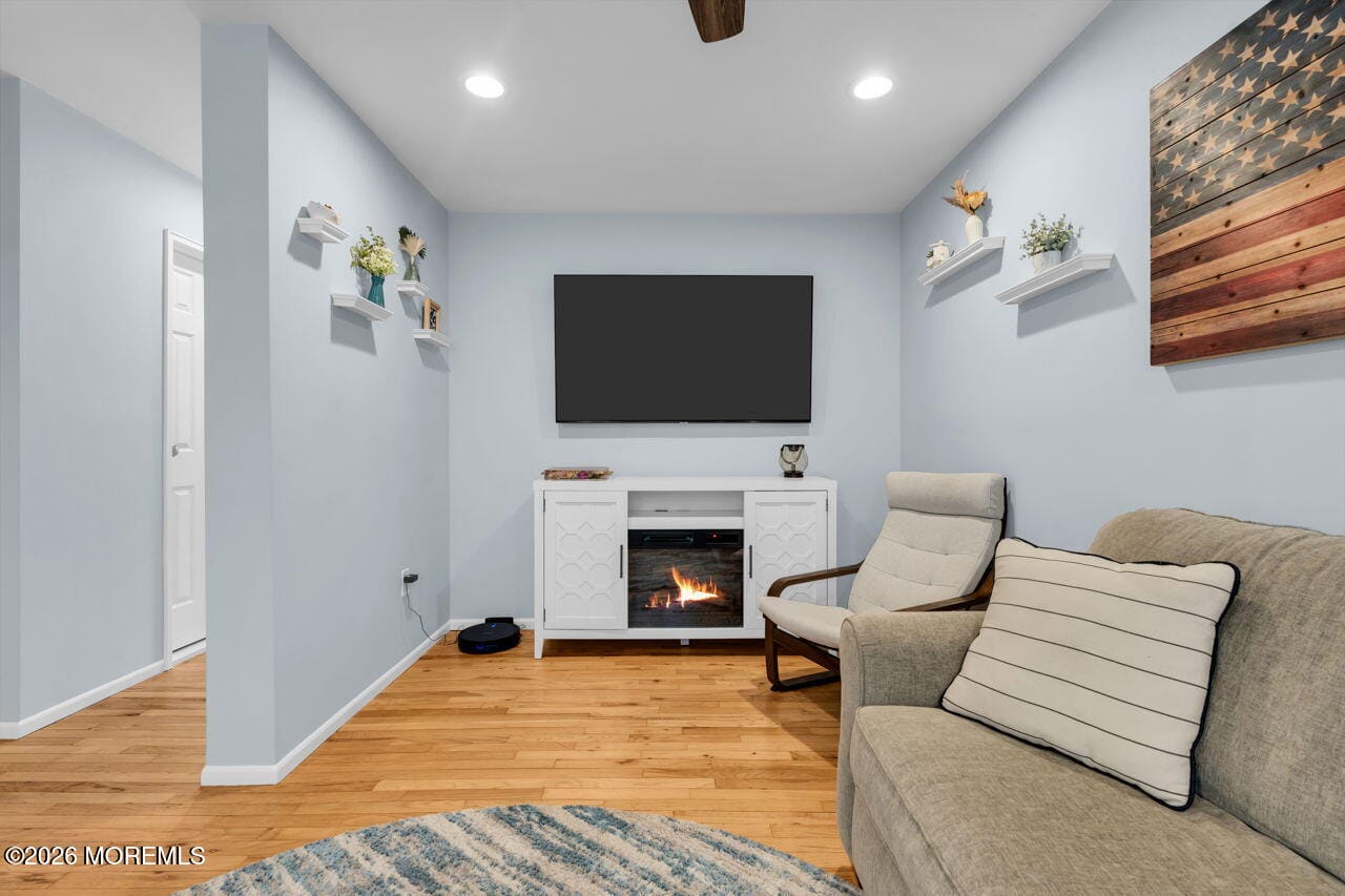 81 Village Green Way Image 4