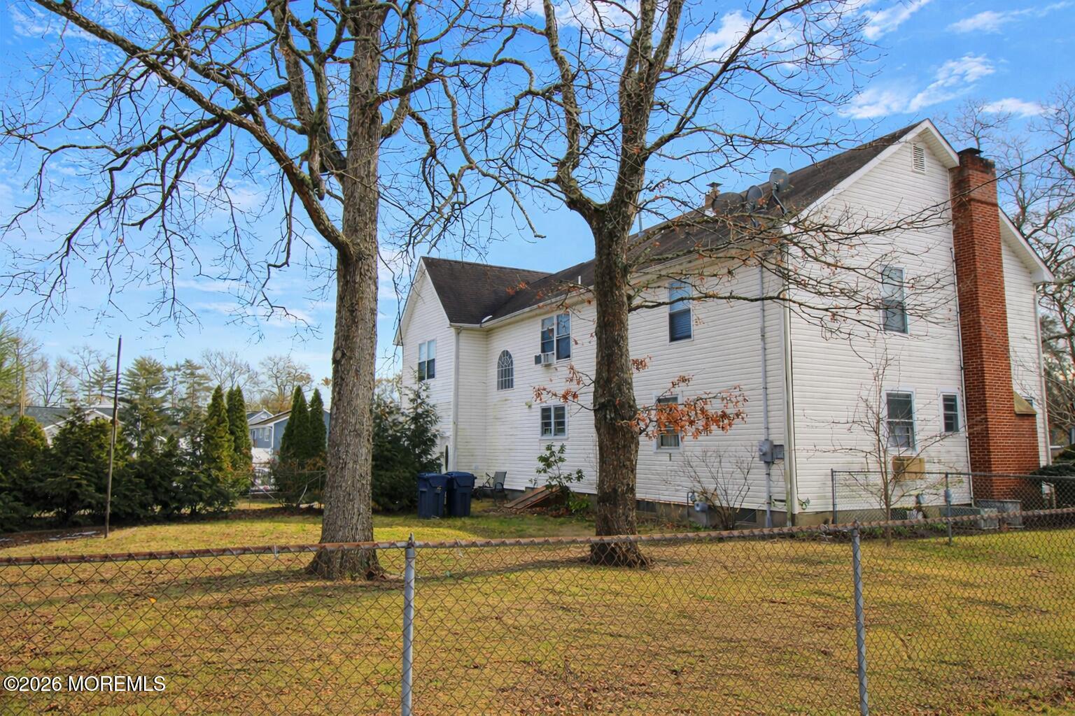 78 Oak Street Image 2