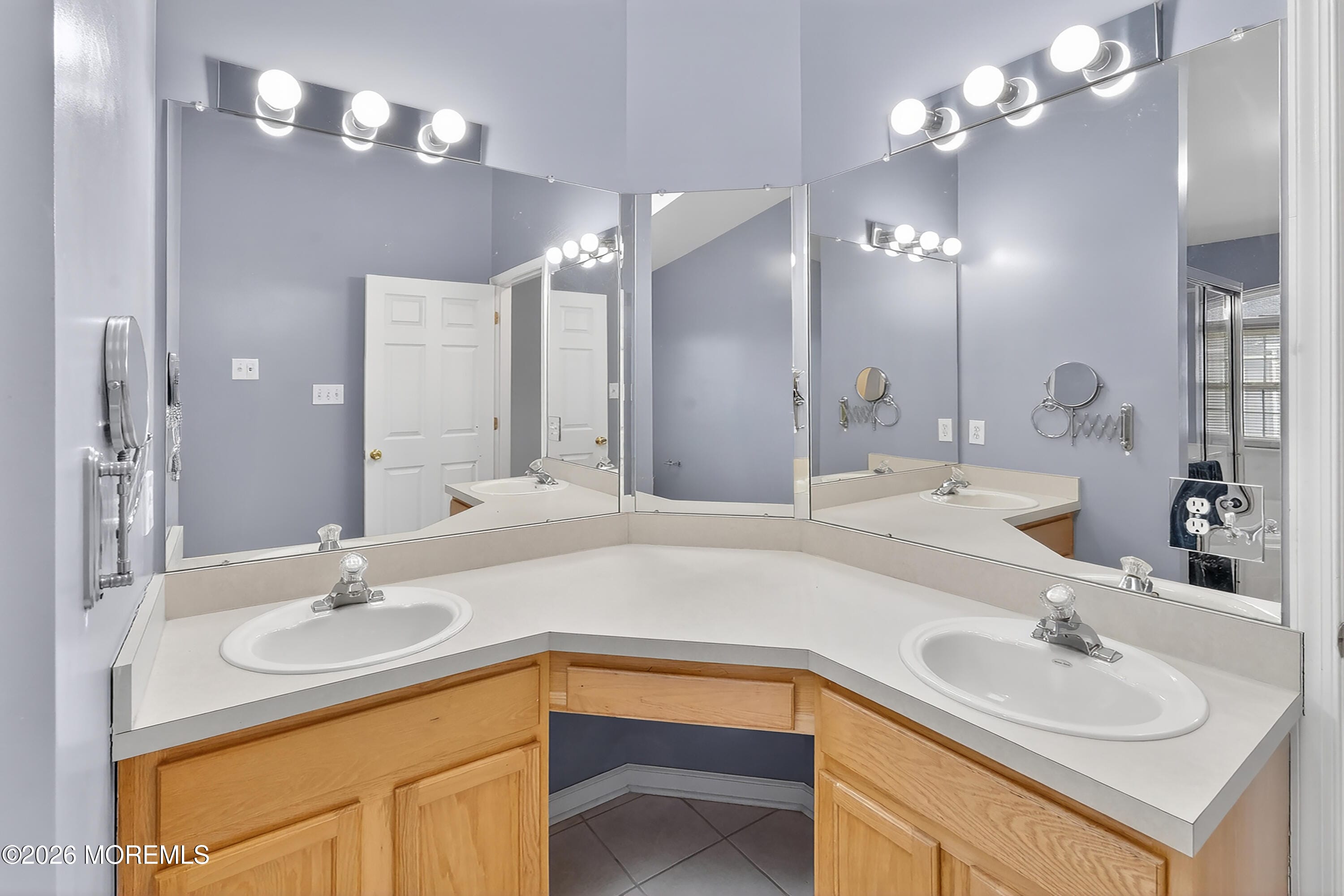 18 Bridge Pointe Drive 18, South Amboy, NJ, 08879 image 25