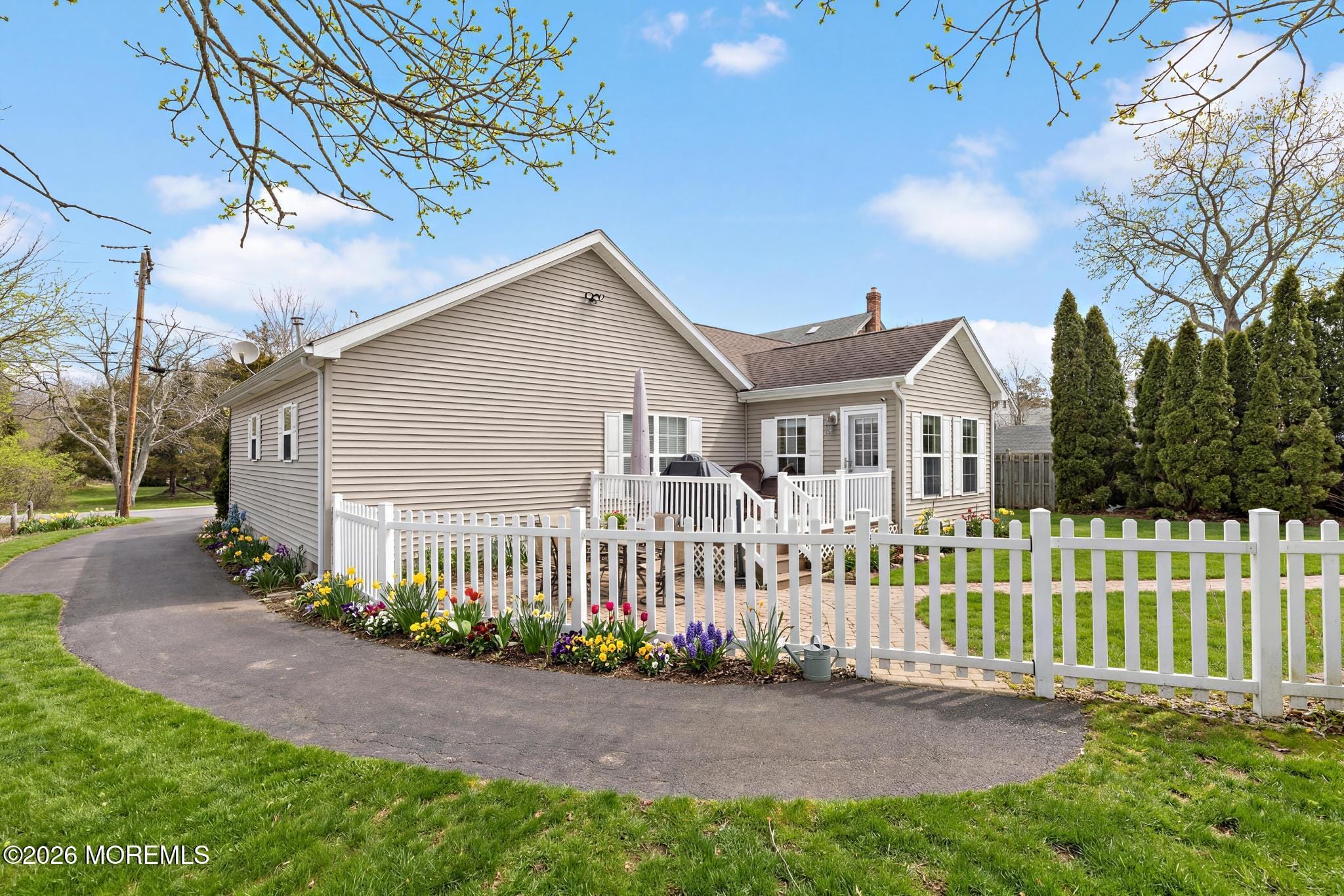 6 Cedar Street Image 3