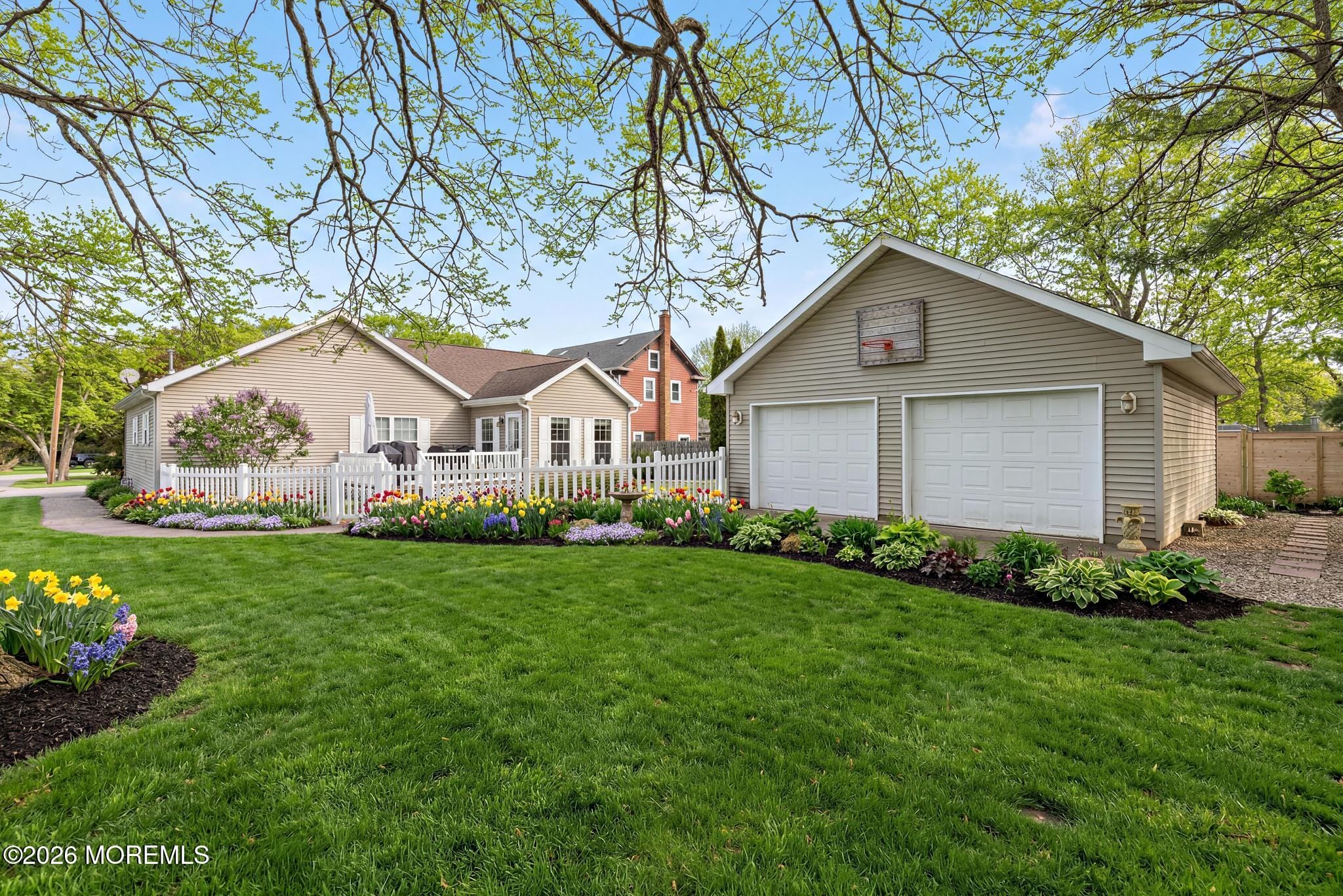 6 Cedar Street Image 4