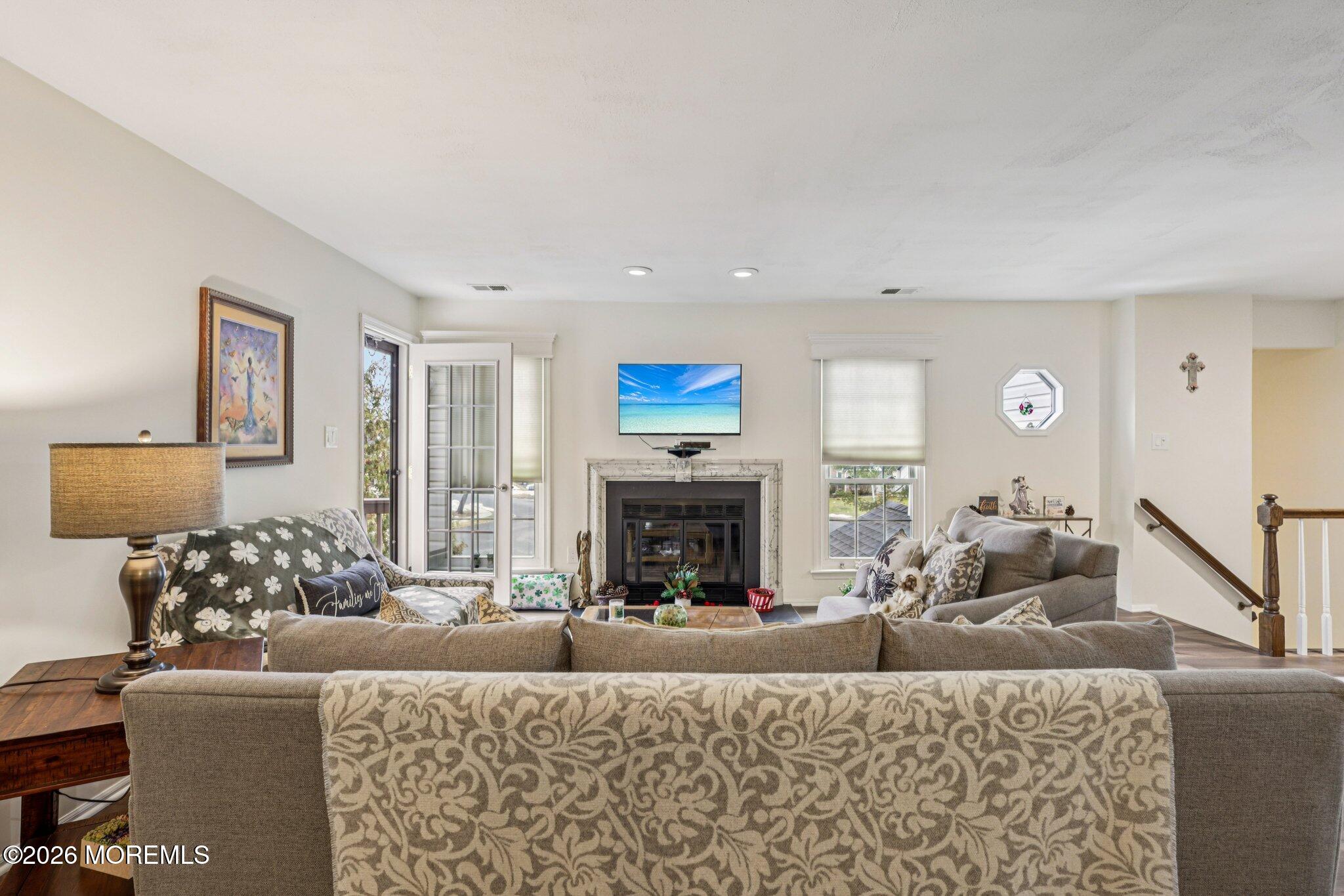 413 Yorkshire Place Image 3