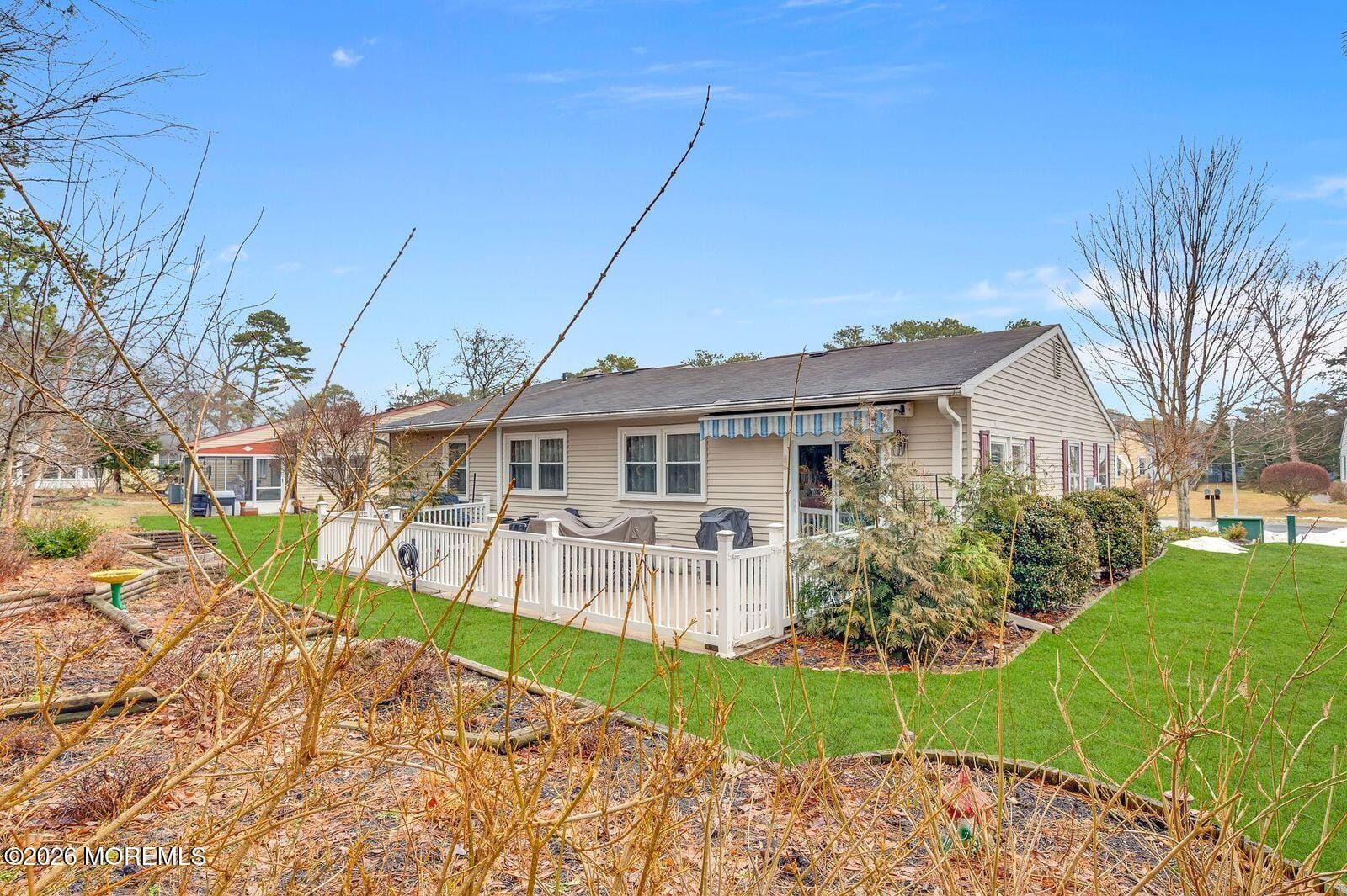 7 Eaton Lane 73 Image 4