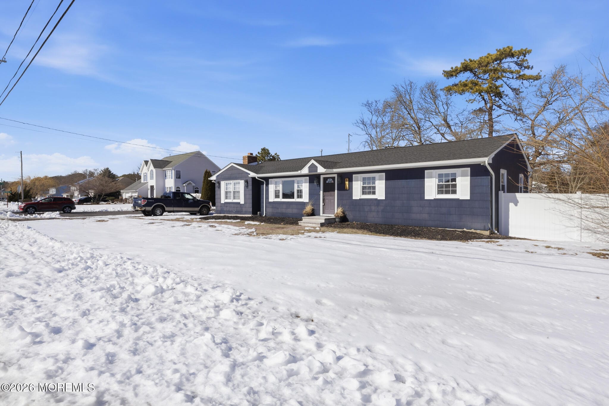 802 E Hickory Drive Image 4